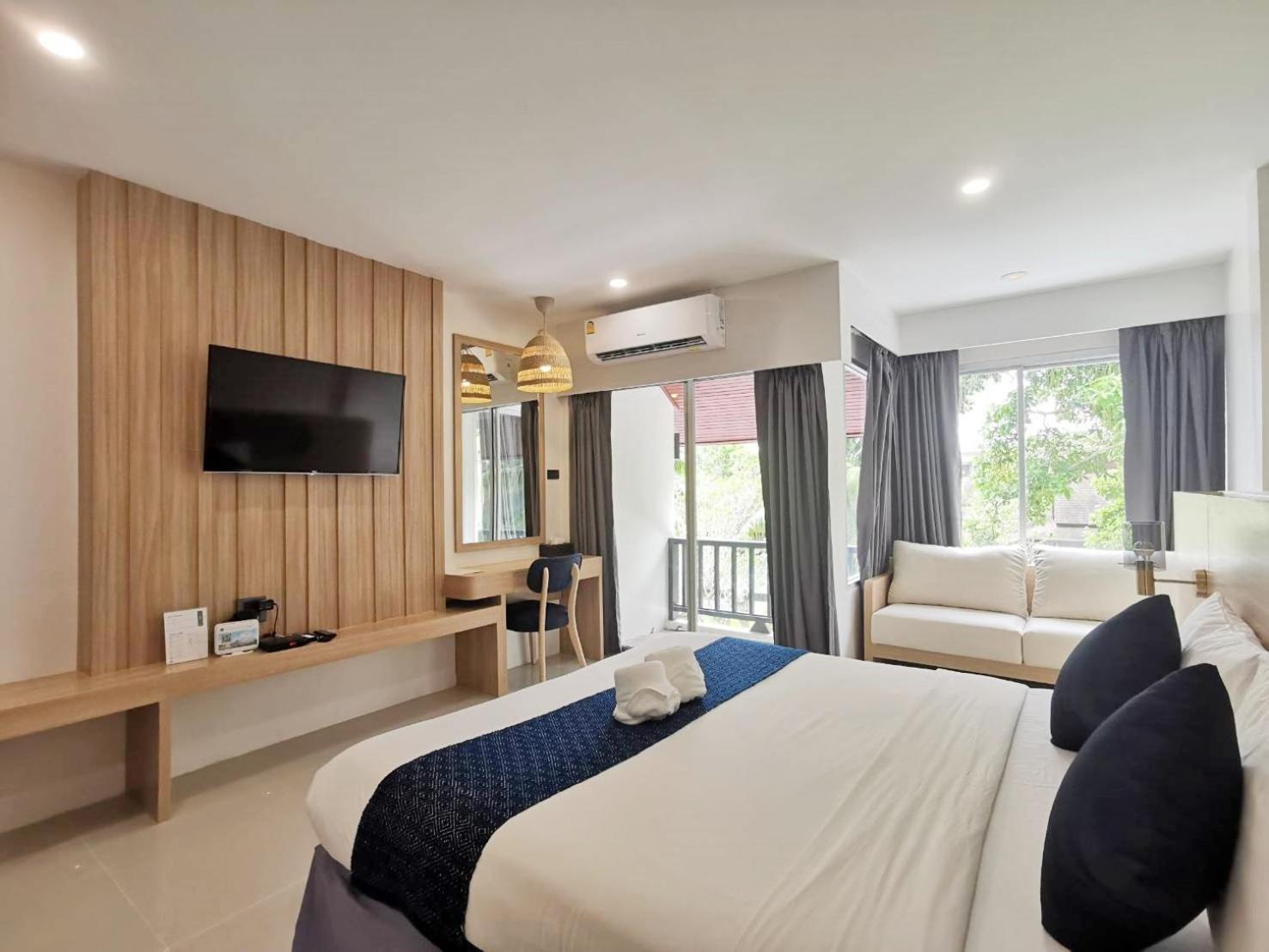 Nana Beach Hotel & Resort