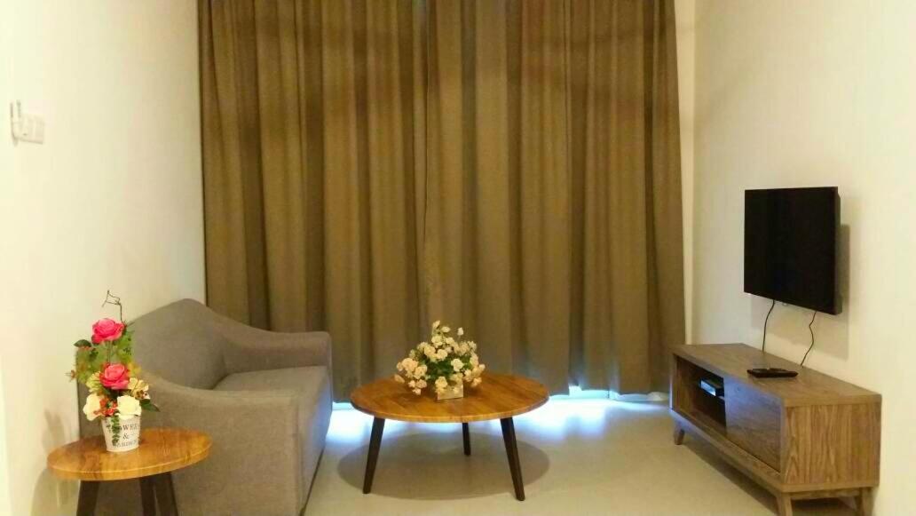 Barrington Square 2 Rooms Apartment at Golden Hill Night Market photo 2