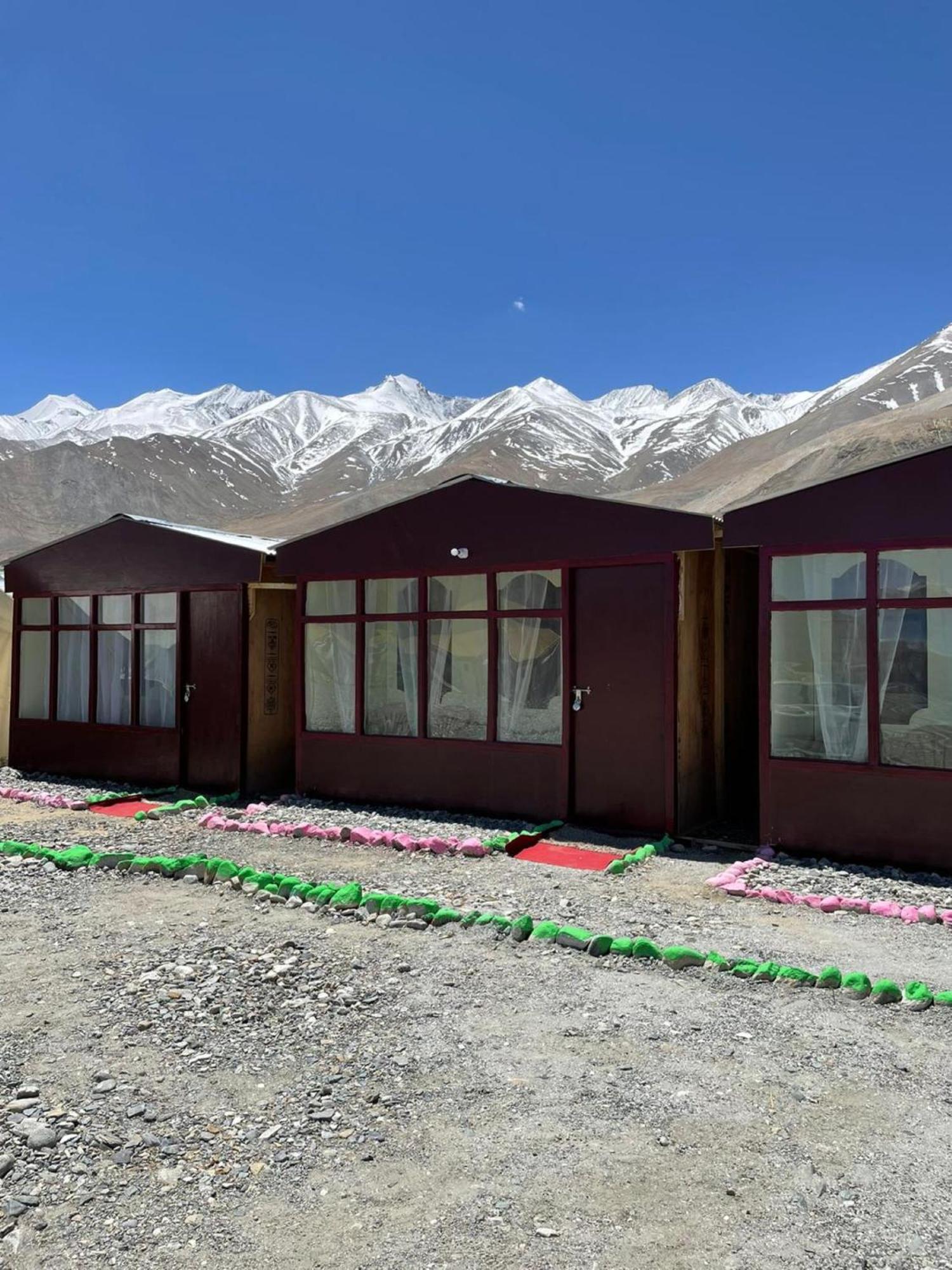 Pangong Delight Camps and Cottages view 3