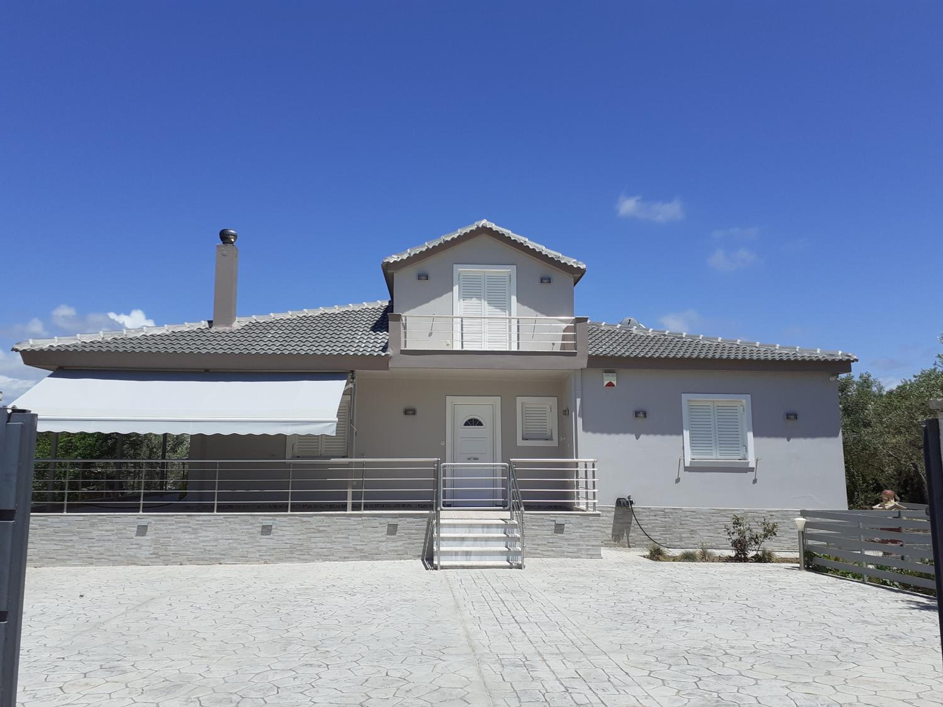 Charming detached house 500m far from the sea