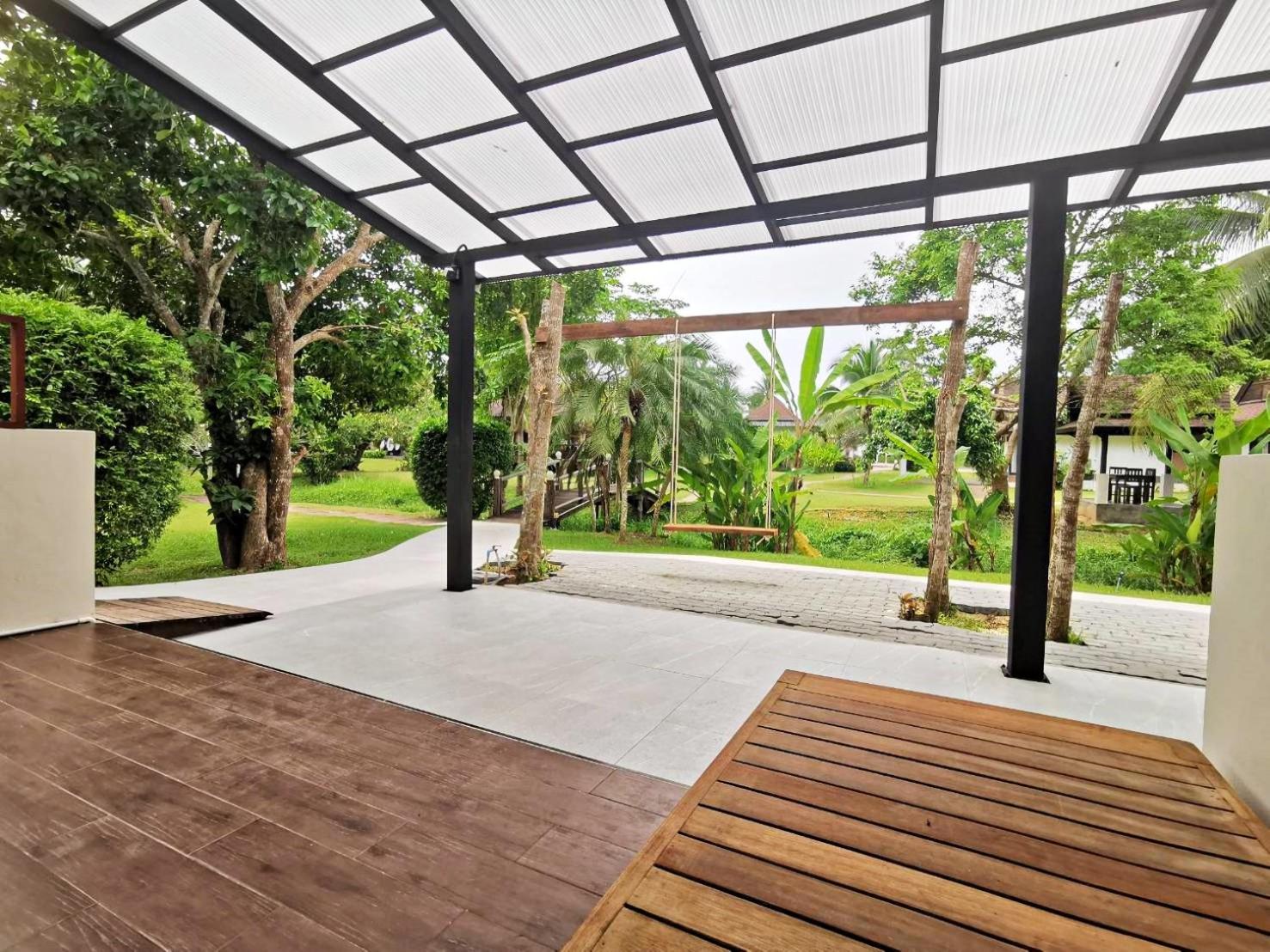 Nana Beach Hotel & Resort
