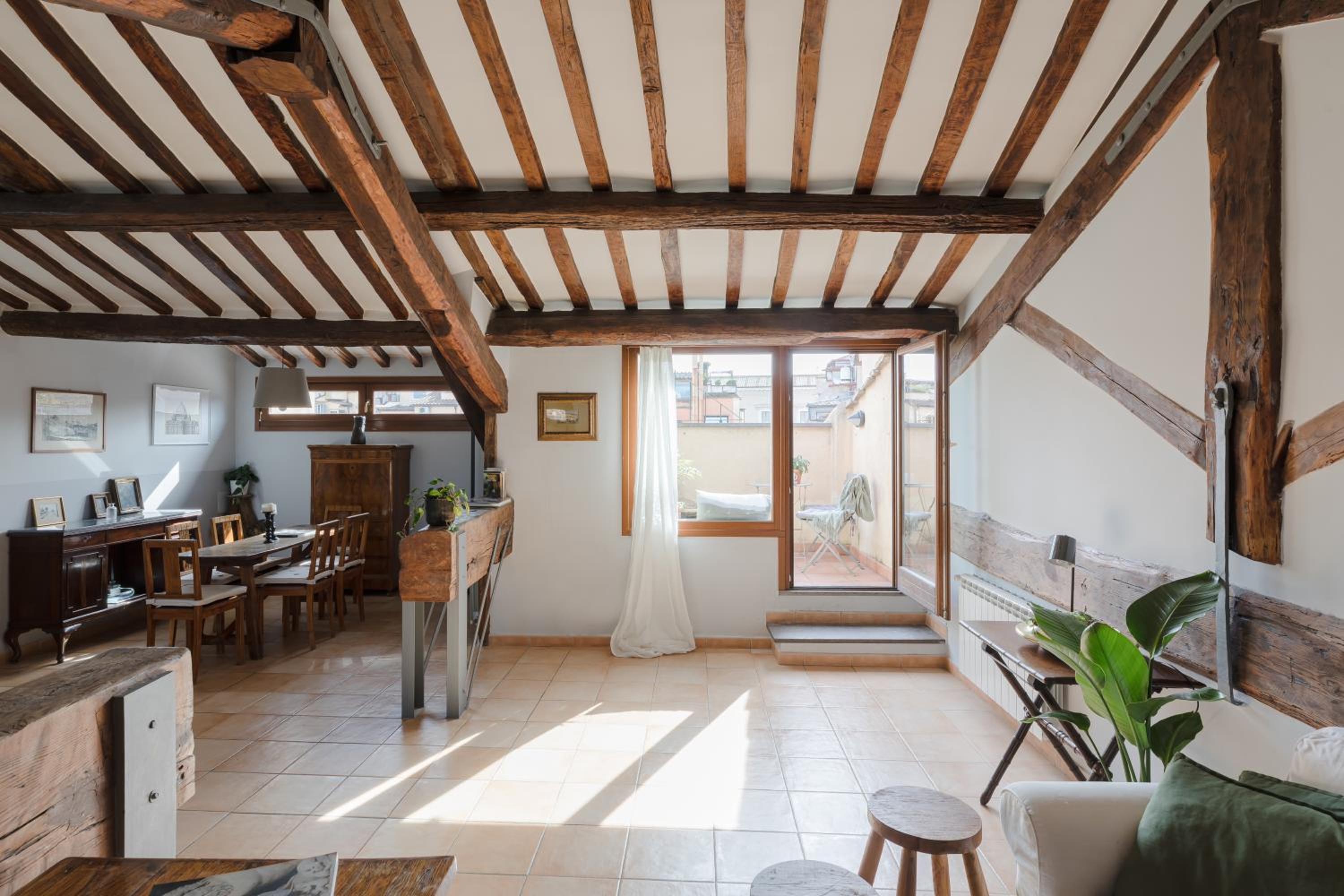 Amazing apartments with terrace or rooftop in Trastevere
