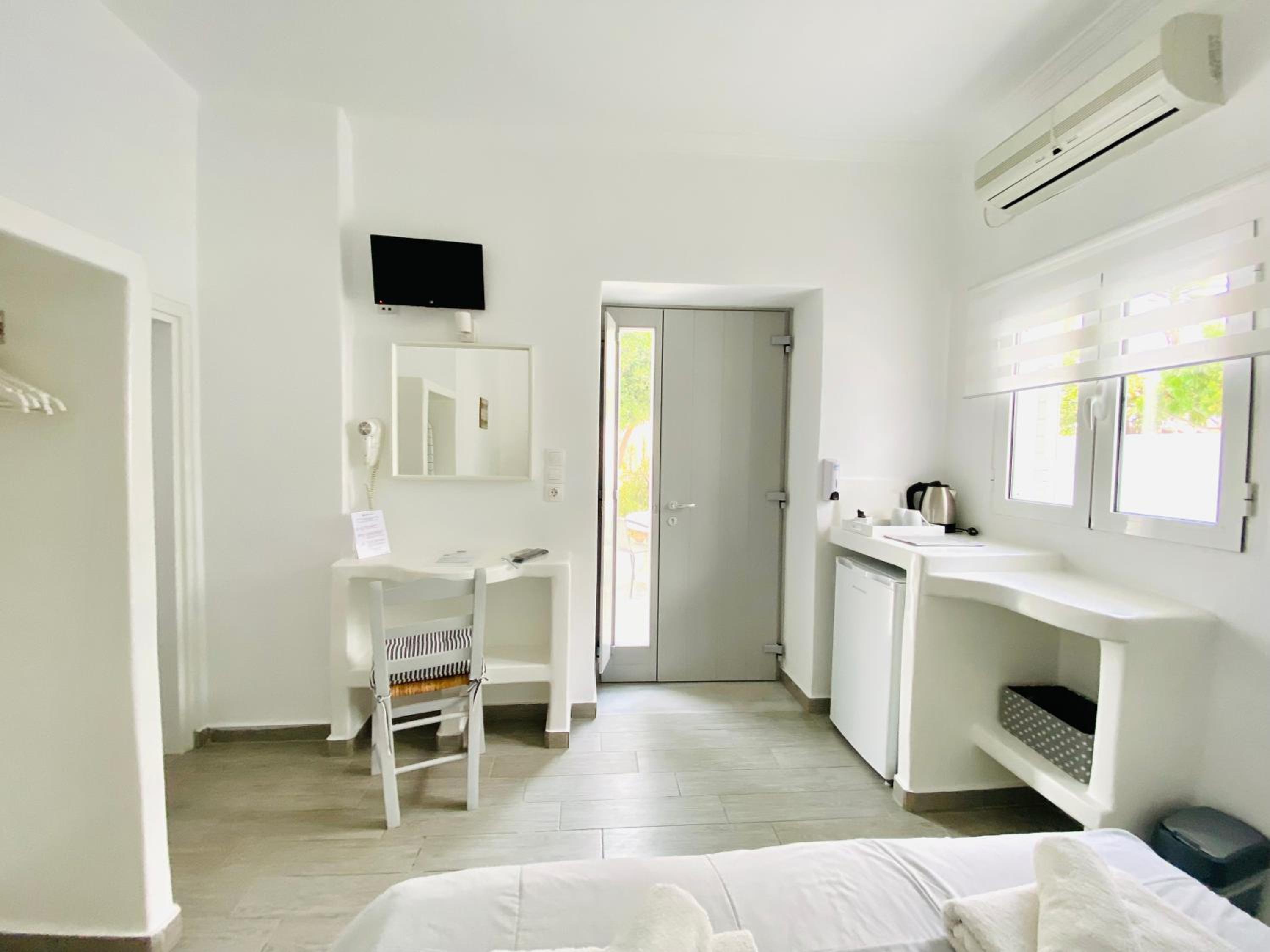 Zisis Pension