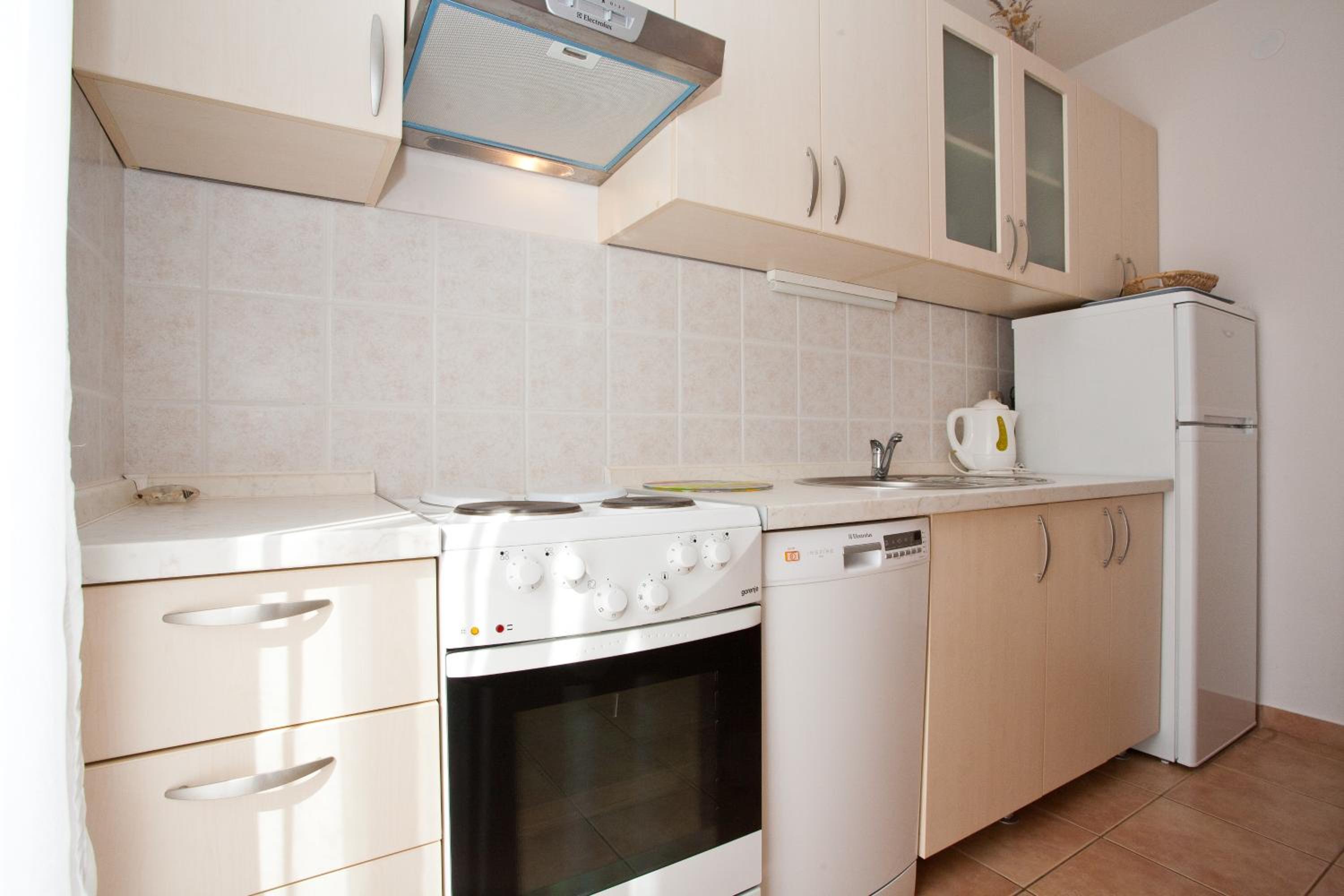 Apartments Glibo near the sea and town center! view 5