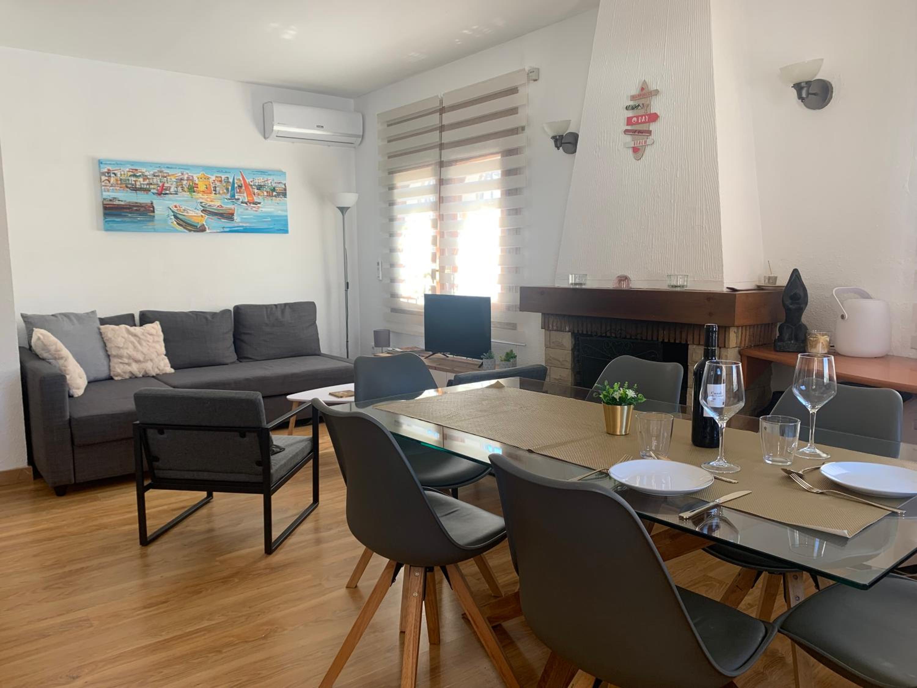 Villa Sonrisa de Oro - private swimming pool view 4