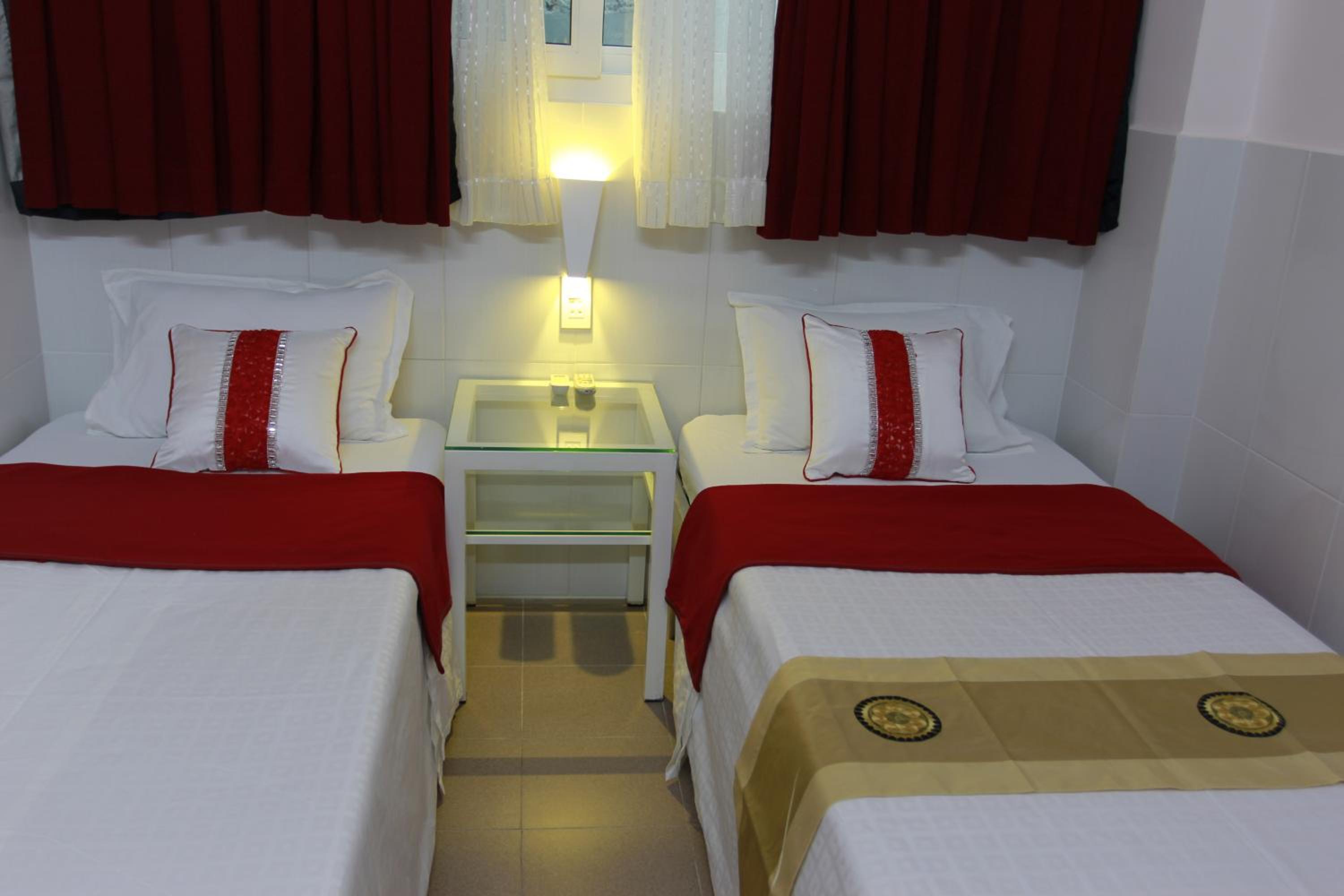 QUANG SAIGON Hotel- 40-7 Bùi Viện-Walking street
