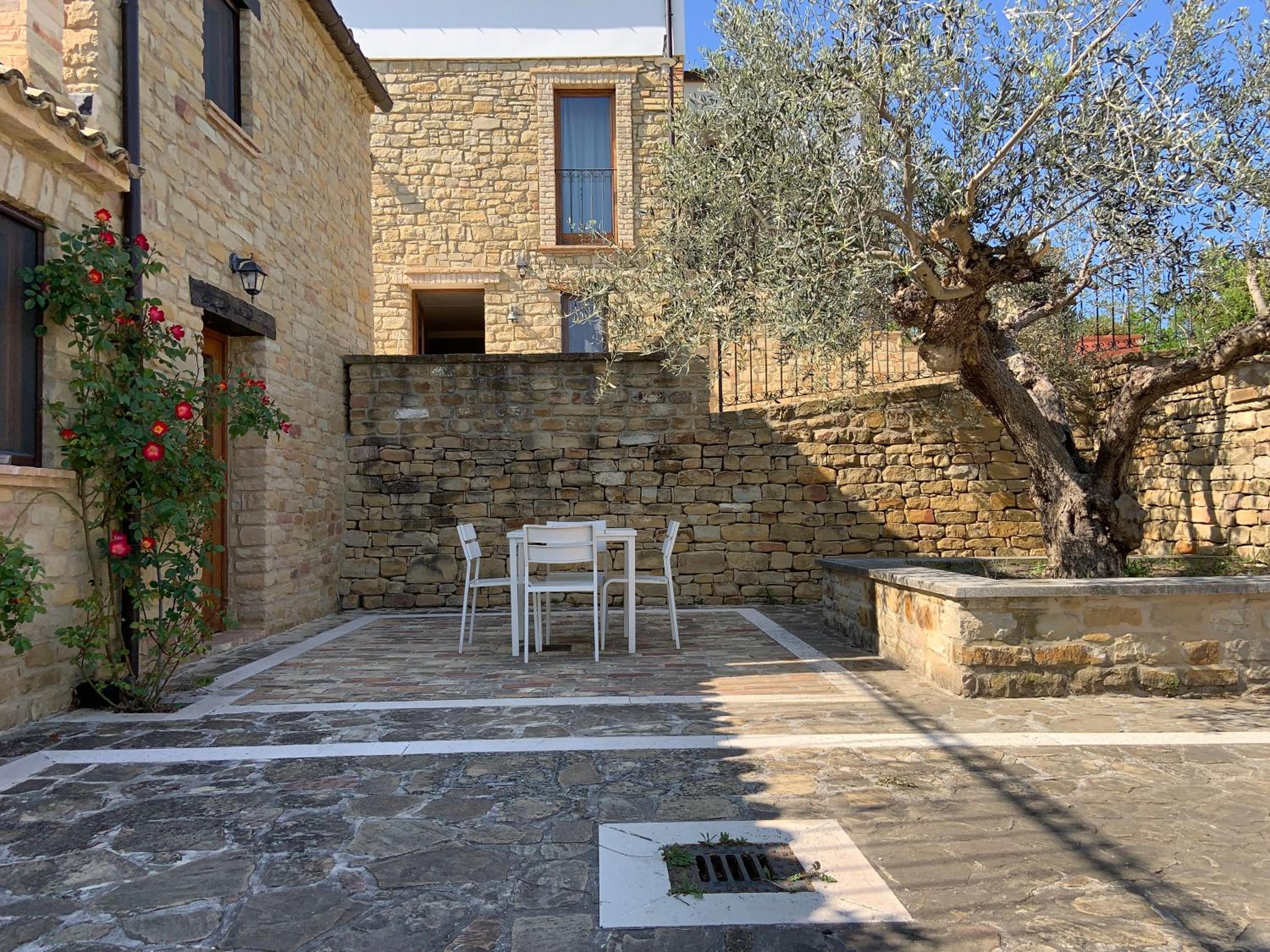 agriturismo borgo del ginepro view 2