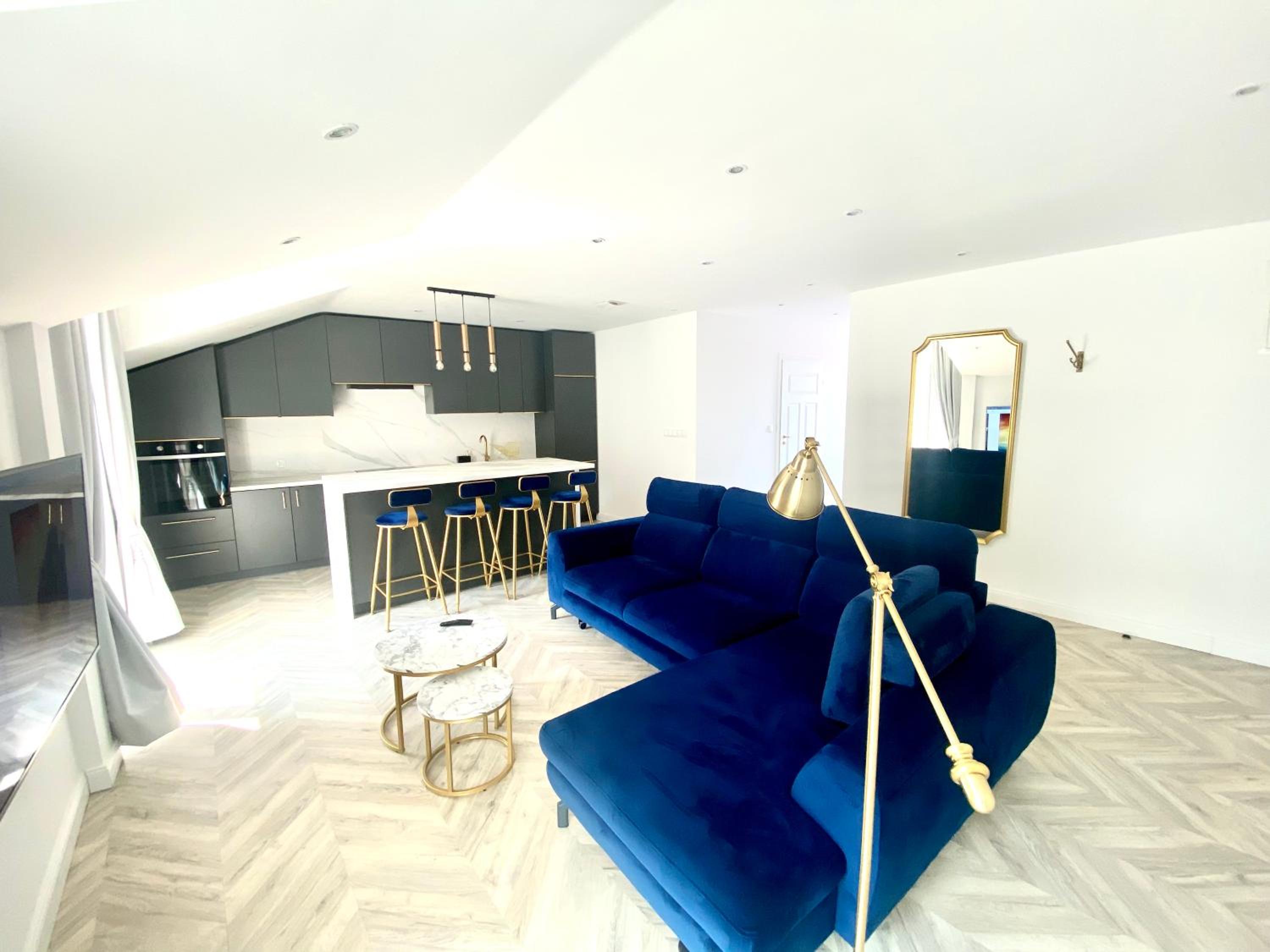 Apartament Sanok-z widokiem na rynek i tarasem view 3