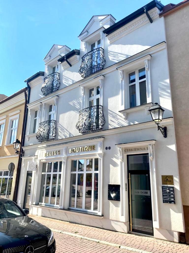 Apartament Sanok-z widokiem na rynek i tarasem view 2