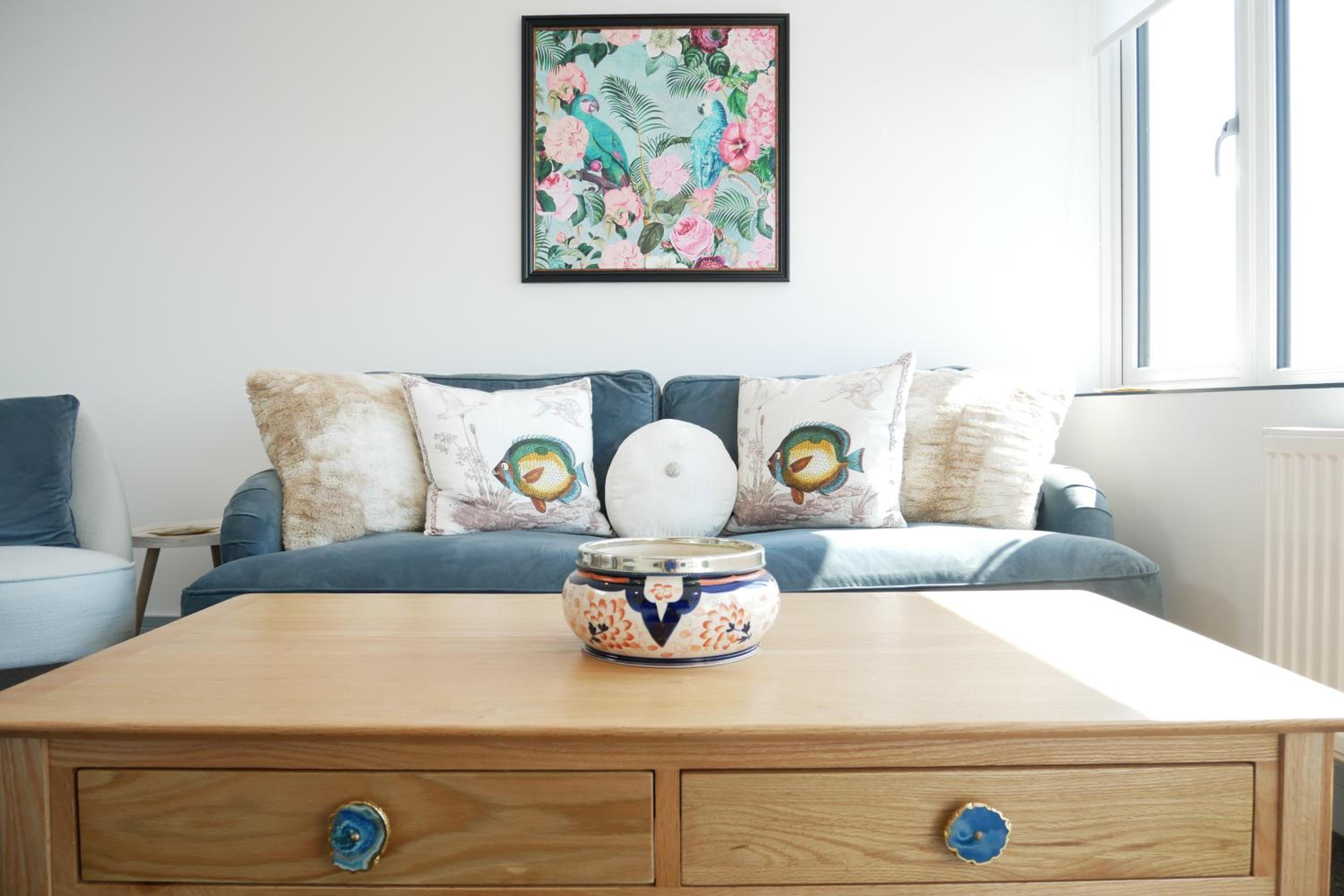 Sunset View, 2 bedrooms in the heart of Holt with parking view 4