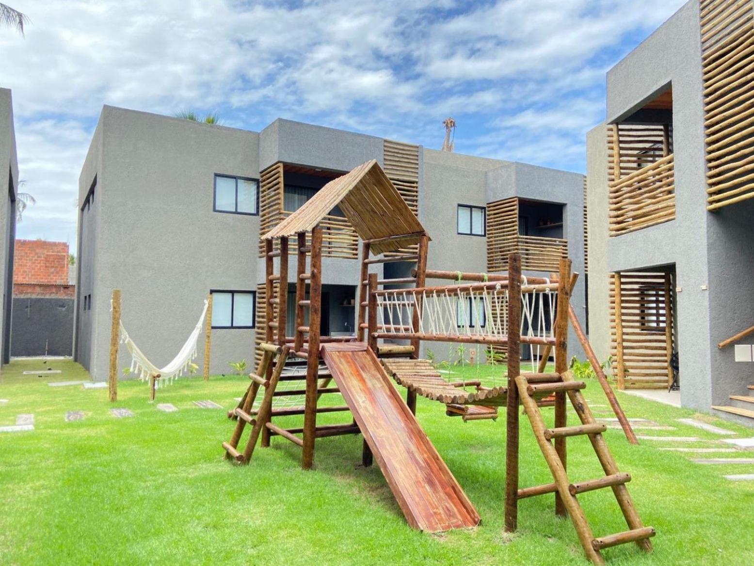 Villas Patacho - R E dos Milagres Apto H001