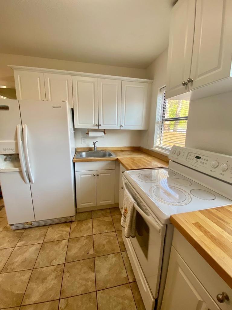 Two Fully Equipped Apartments and a Studio 5 miles from the beach view 5