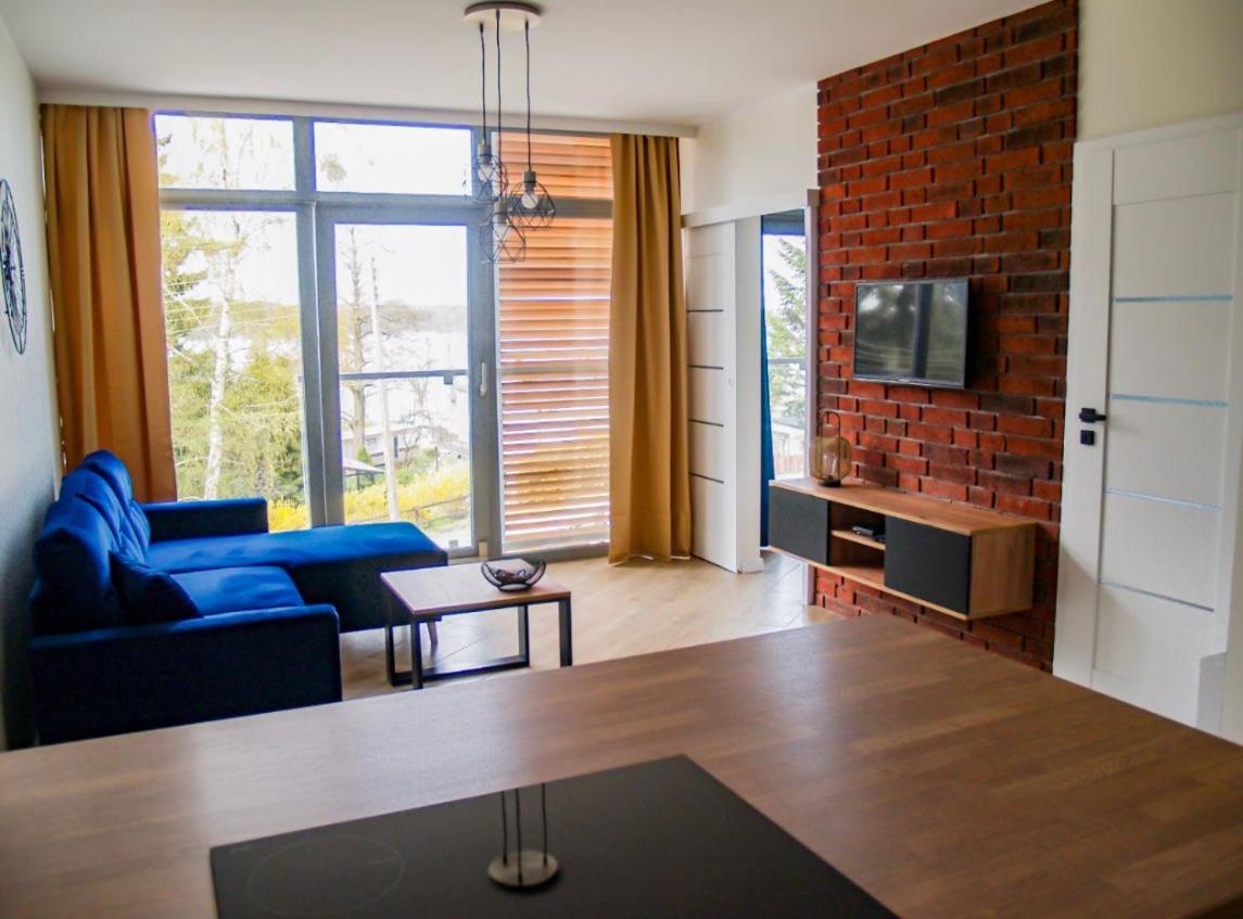 Nowoczesny Apartament z widokiem na jezioro view 2