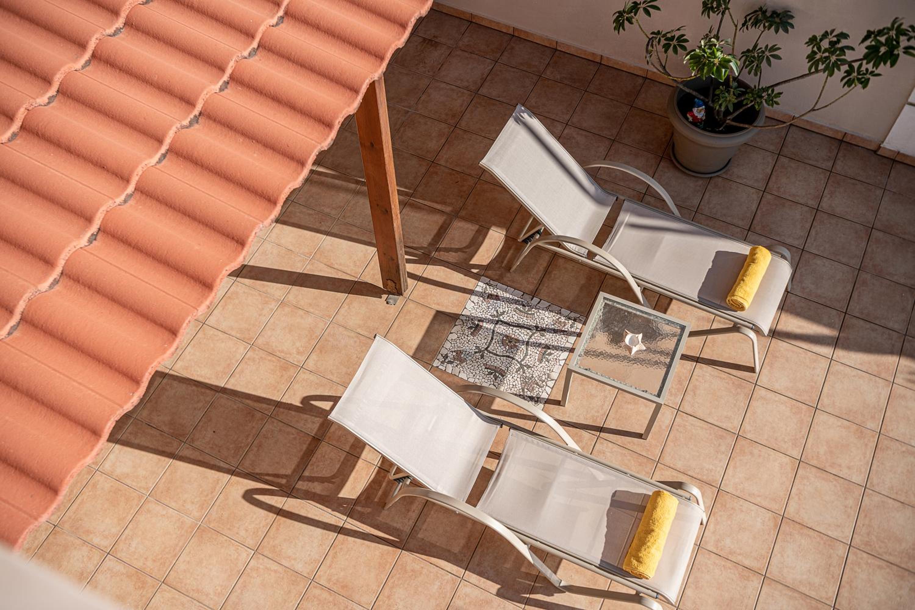 Hotel Villa Fanouris - Image 1