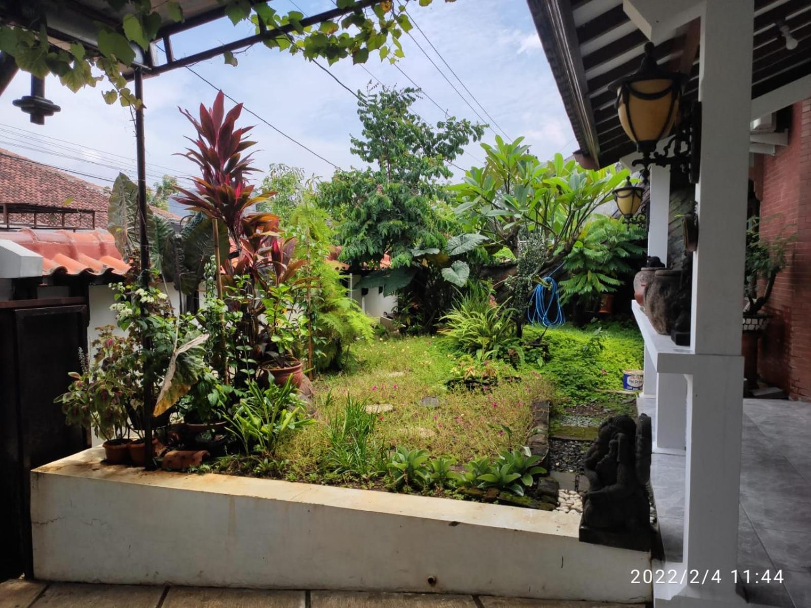 Kelana 2 Nice Homestay (5 Bed Rooms) Semarang view 2