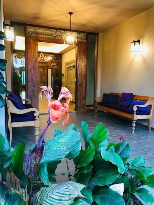 Grand Serene Lakeside Bali Style Villa photo 8