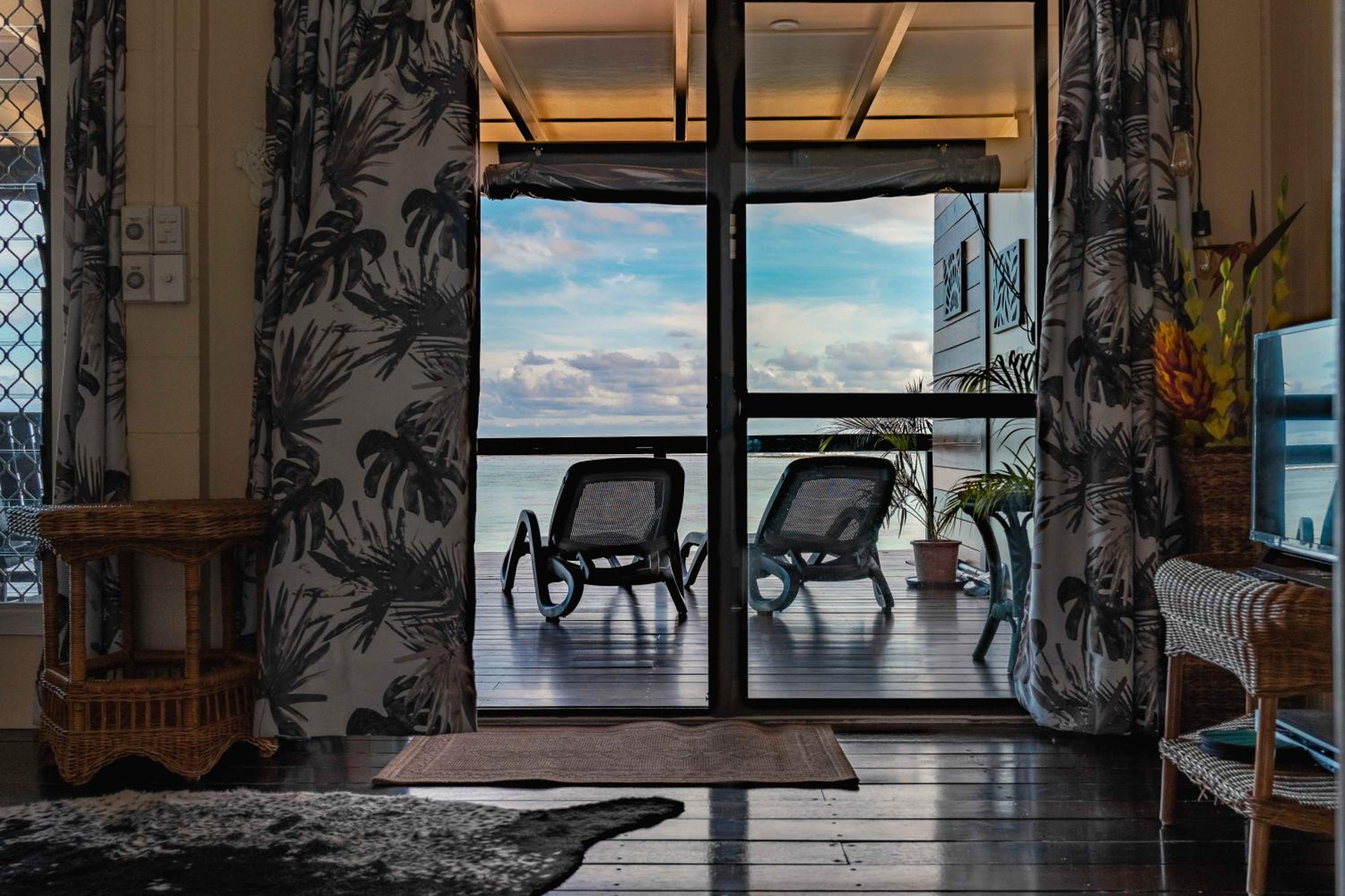 Take-A-Break Islander on the Beach Villa - Vaimaanga