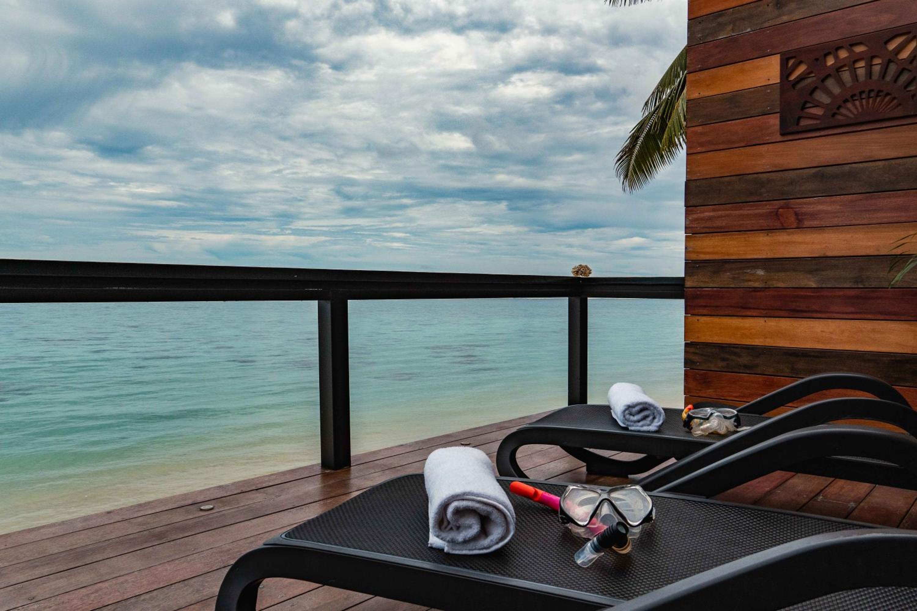 Take-A-Break Islander on the Beach Villa - Vaimaanga