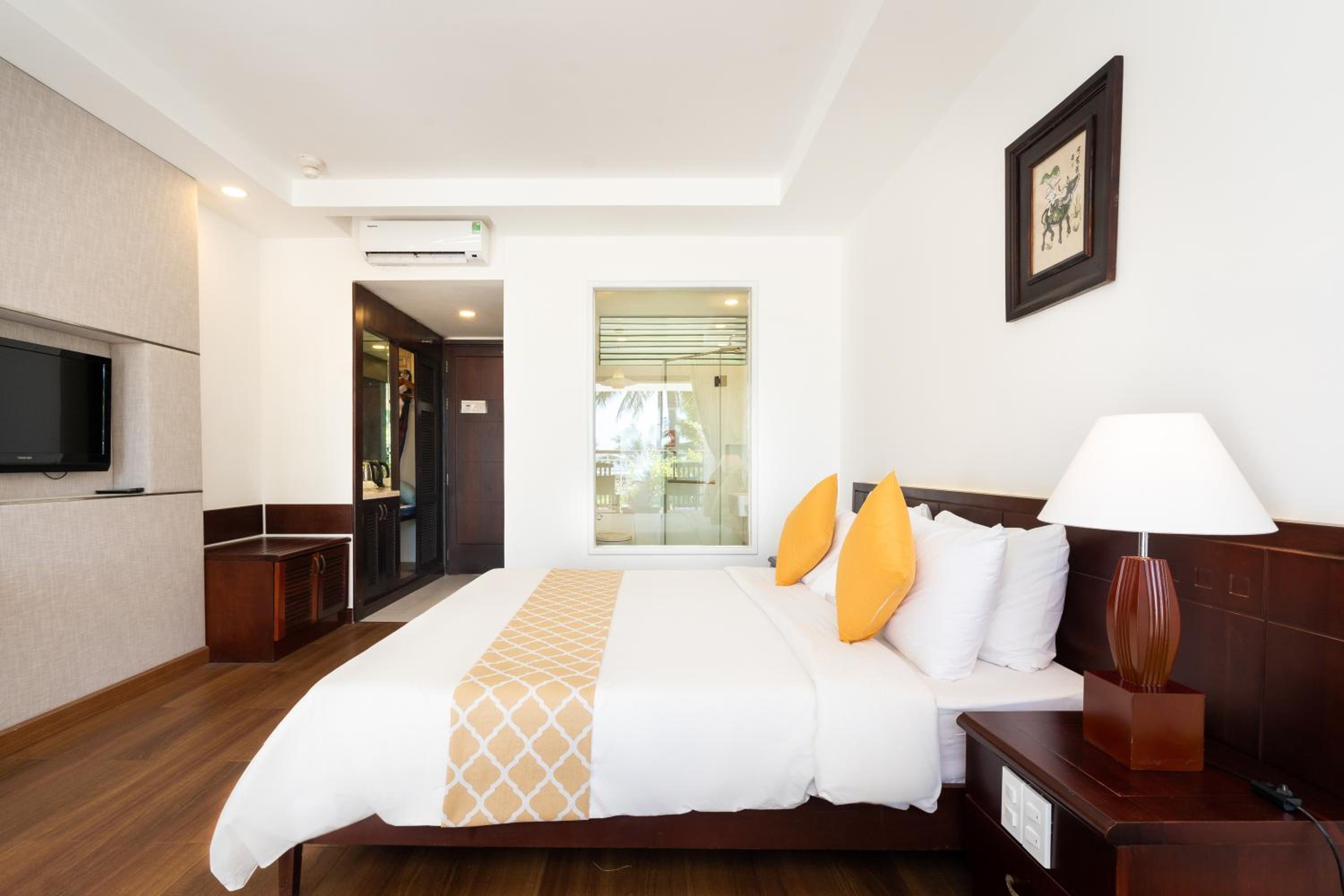 Hoang Ngoc Beach Resort