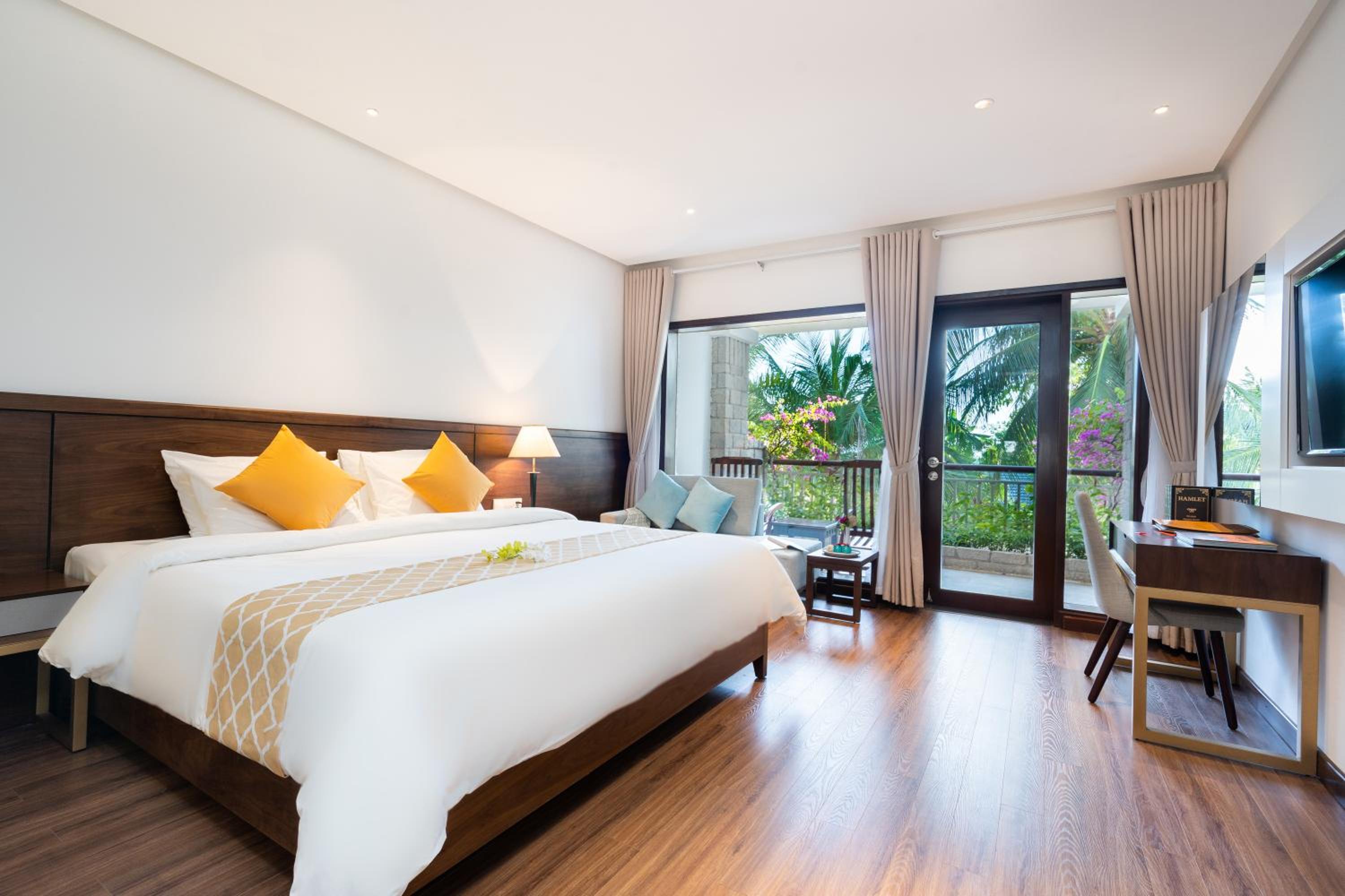Hoang Ngoc Beach Resort