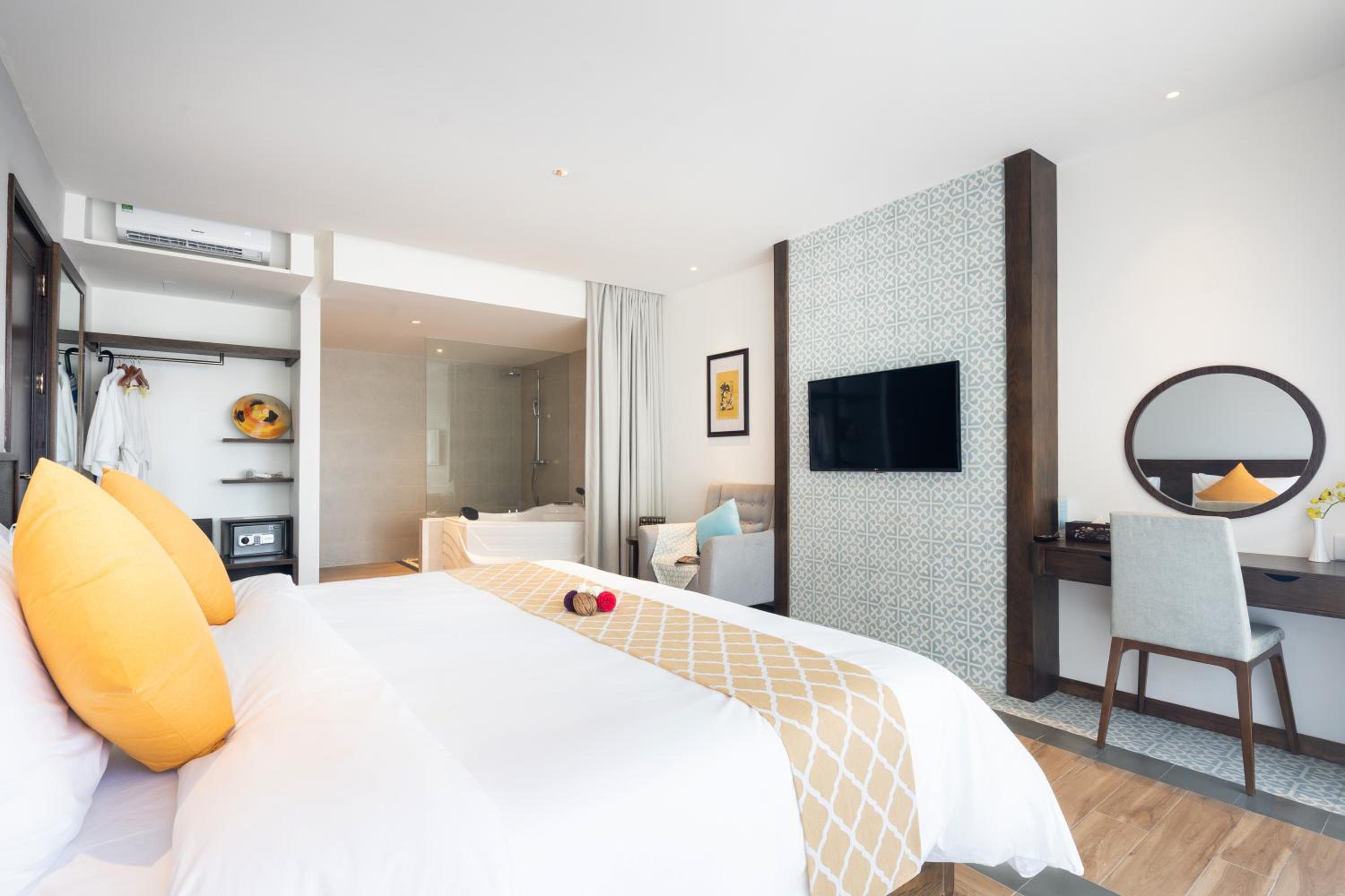 Hoang Ngoc Beach Resort