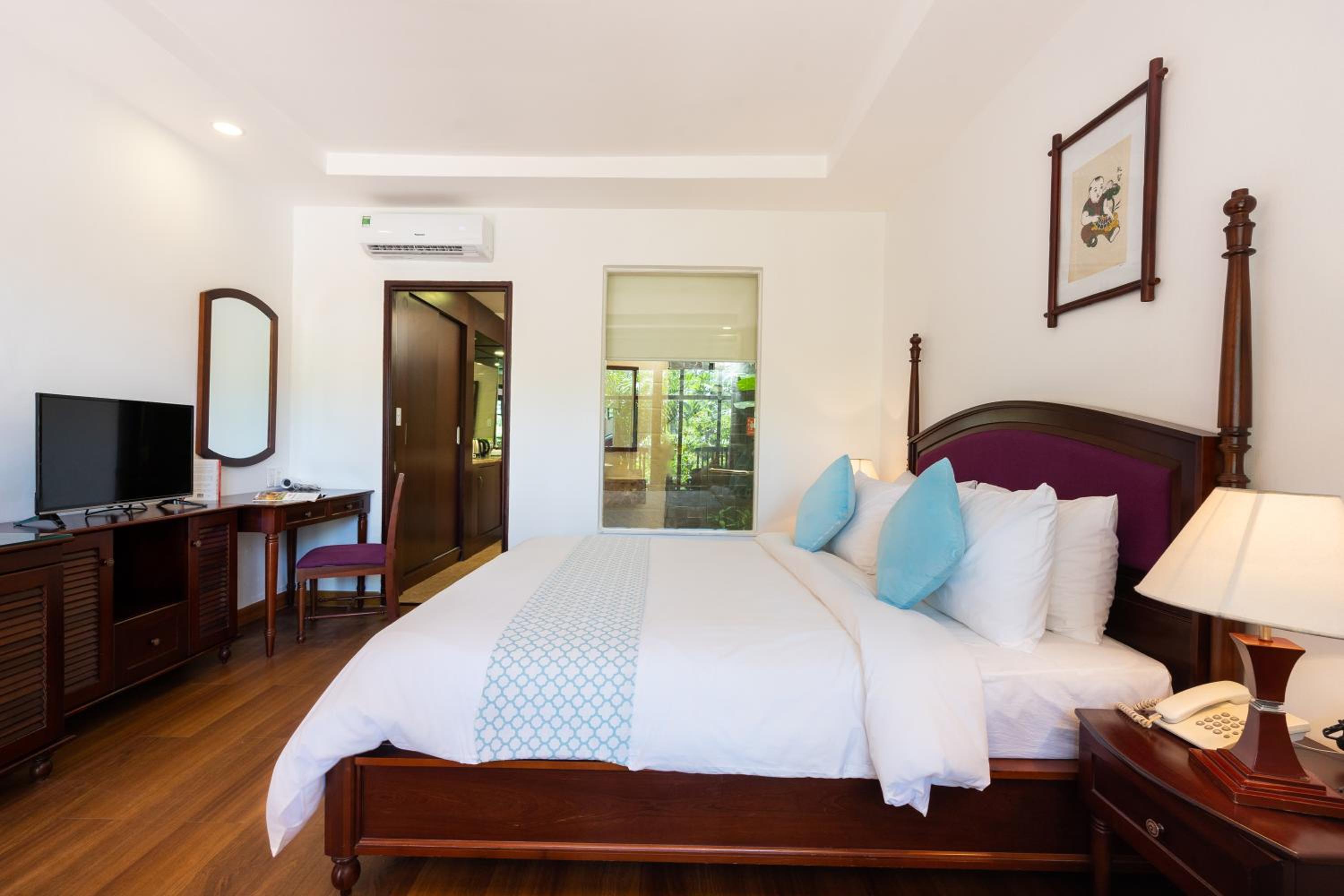 Hoang Ngoc Beach Resort