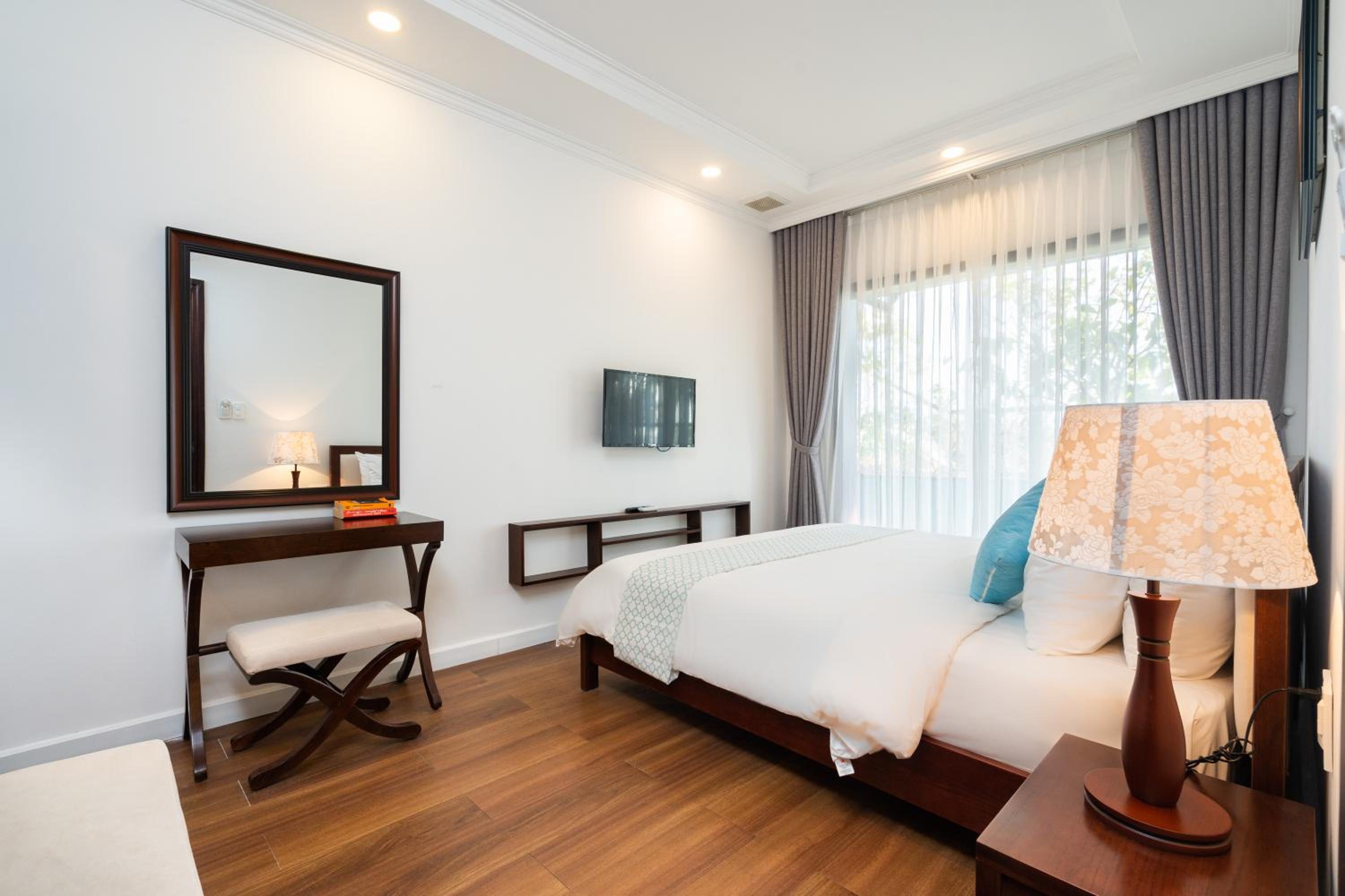 Hoang Ngoc Beach Resort