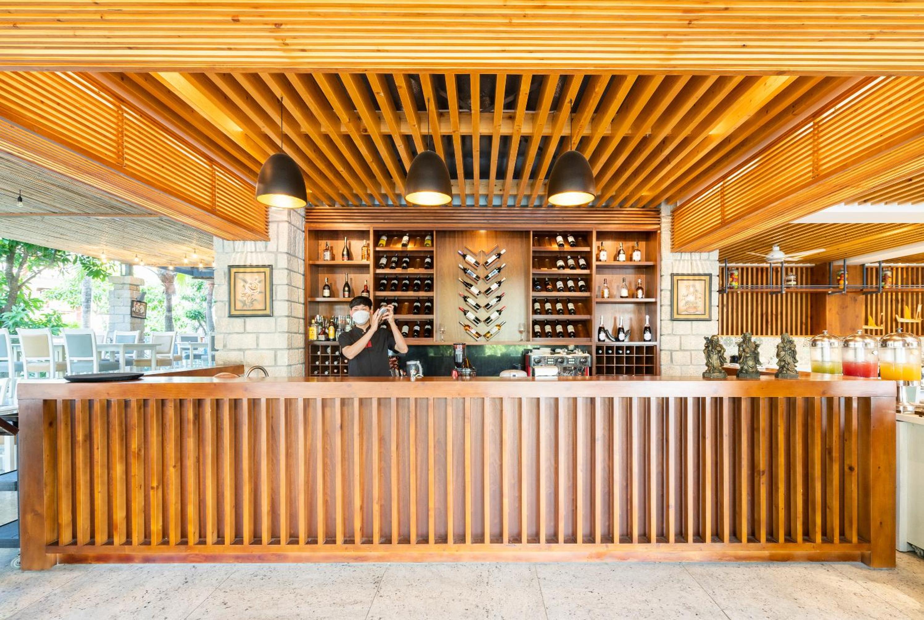 Hoang Ngoc Beach Resort