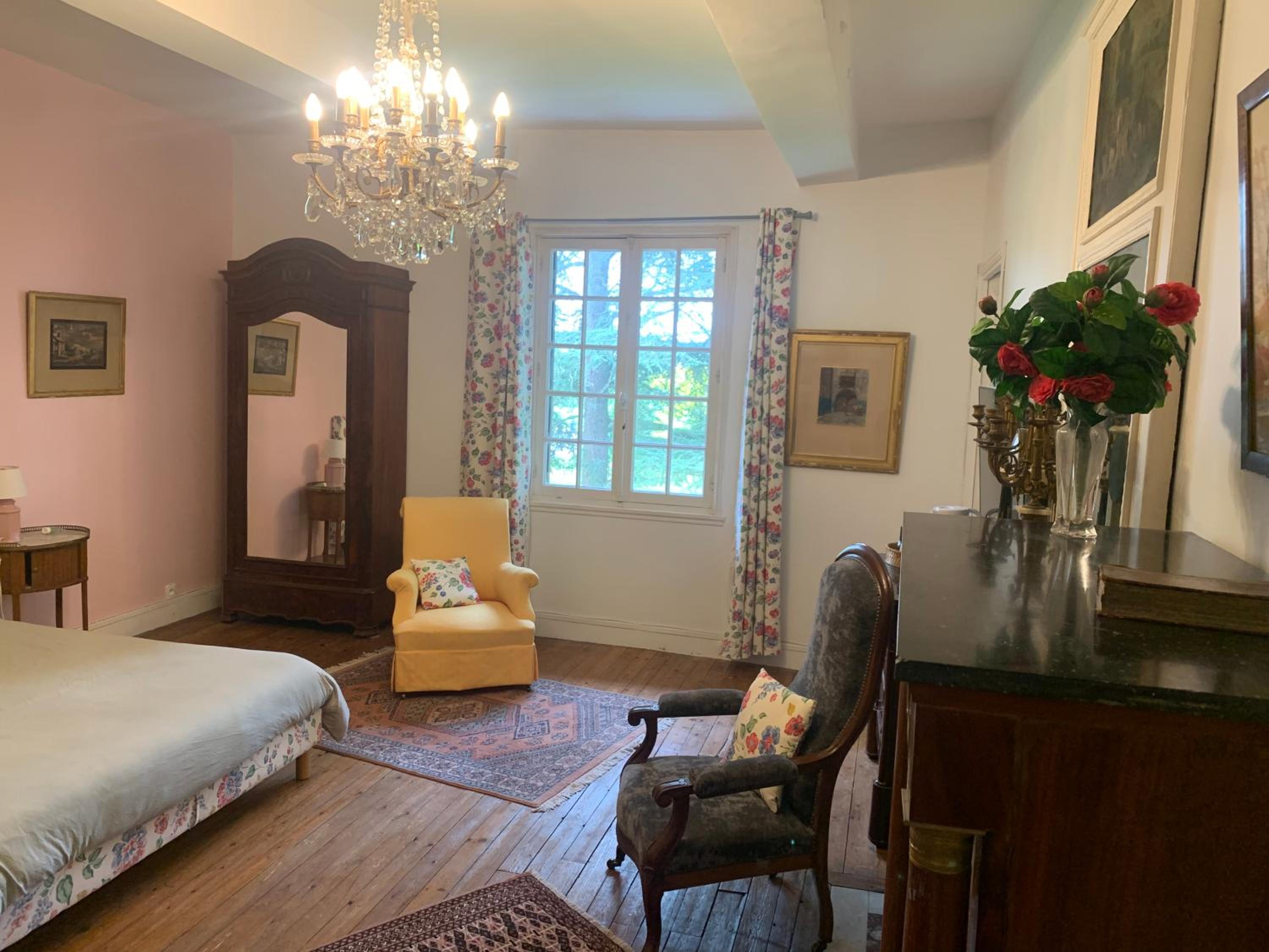 Le Manoir des Bréholles view 2