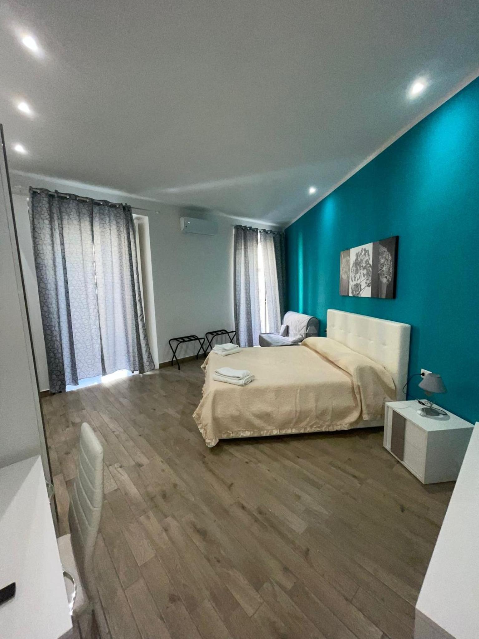 Dormire a Napoli Centro Holiday House Casa Vacanza photo 2