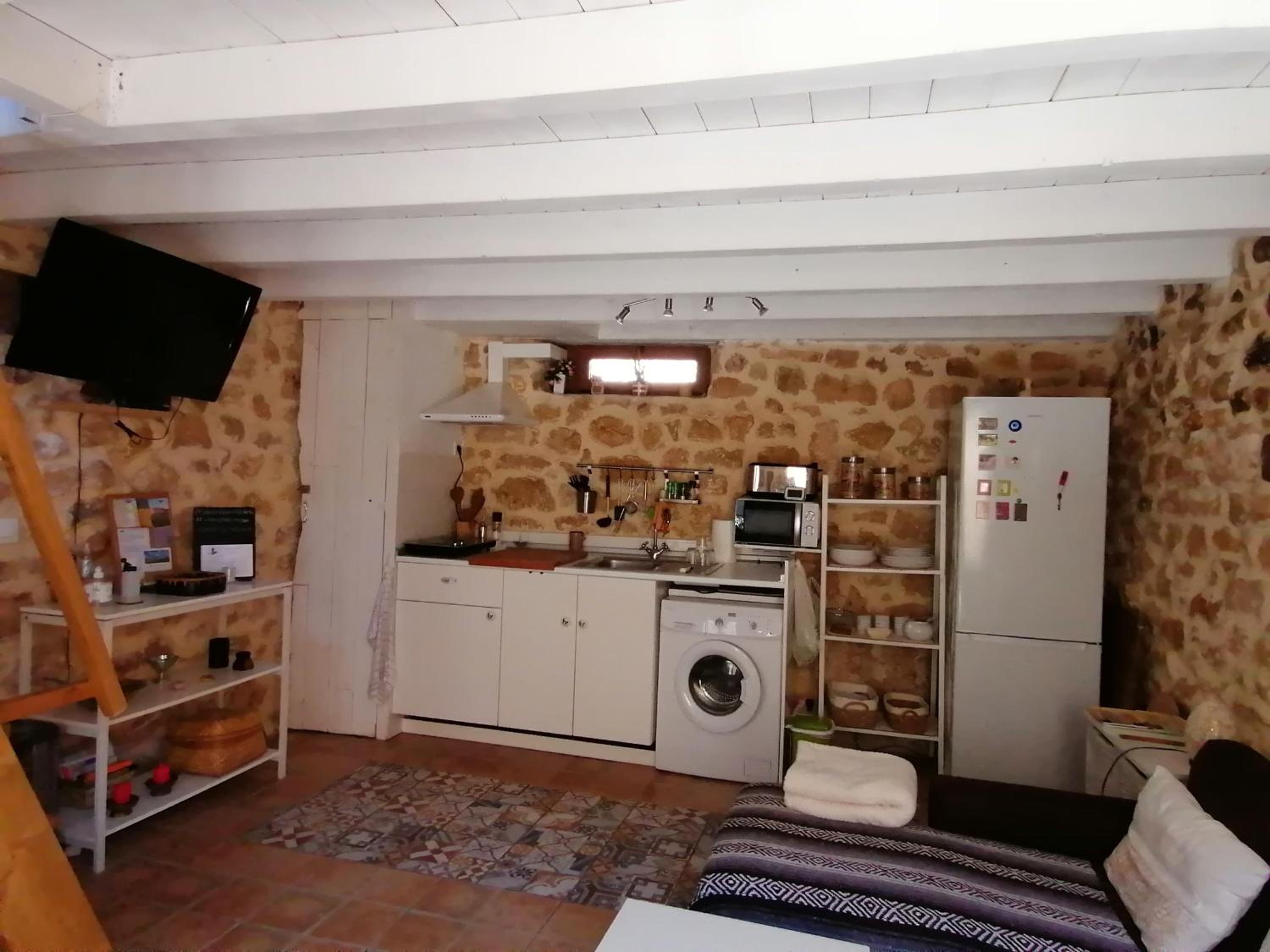 Photo 12