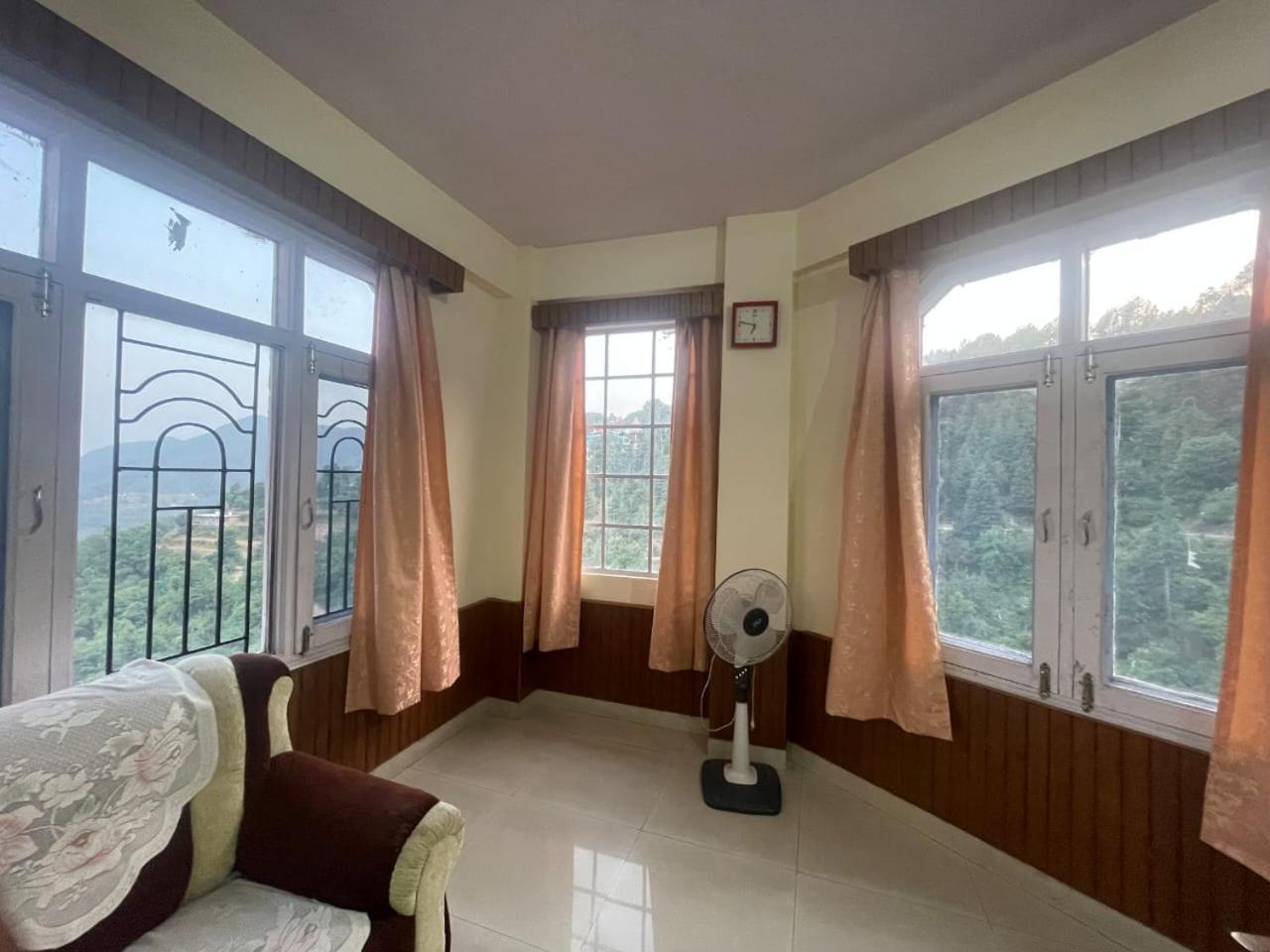 Photo 18