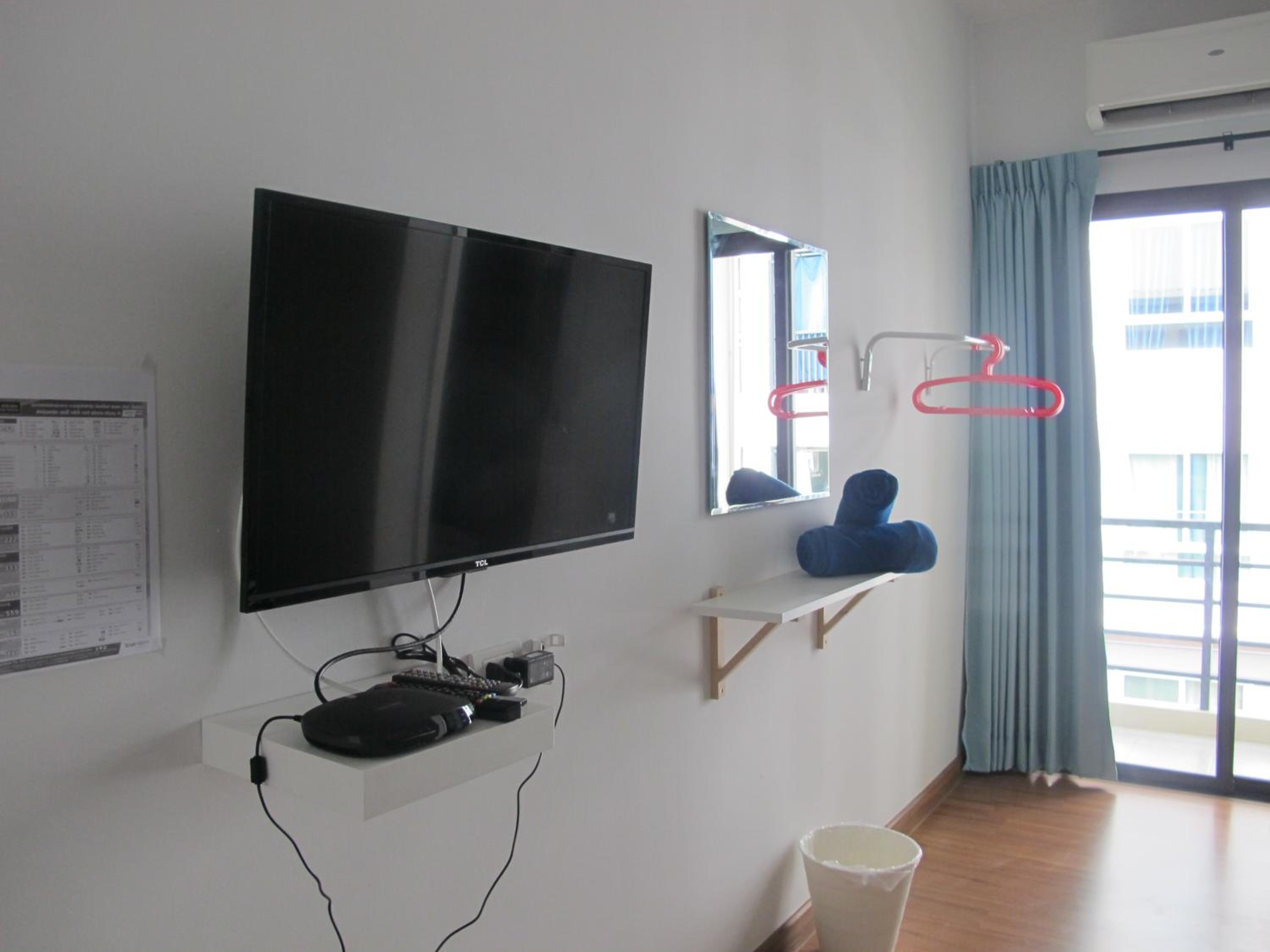 HOMEY-Sleepy Don Mueang Airport Hostel