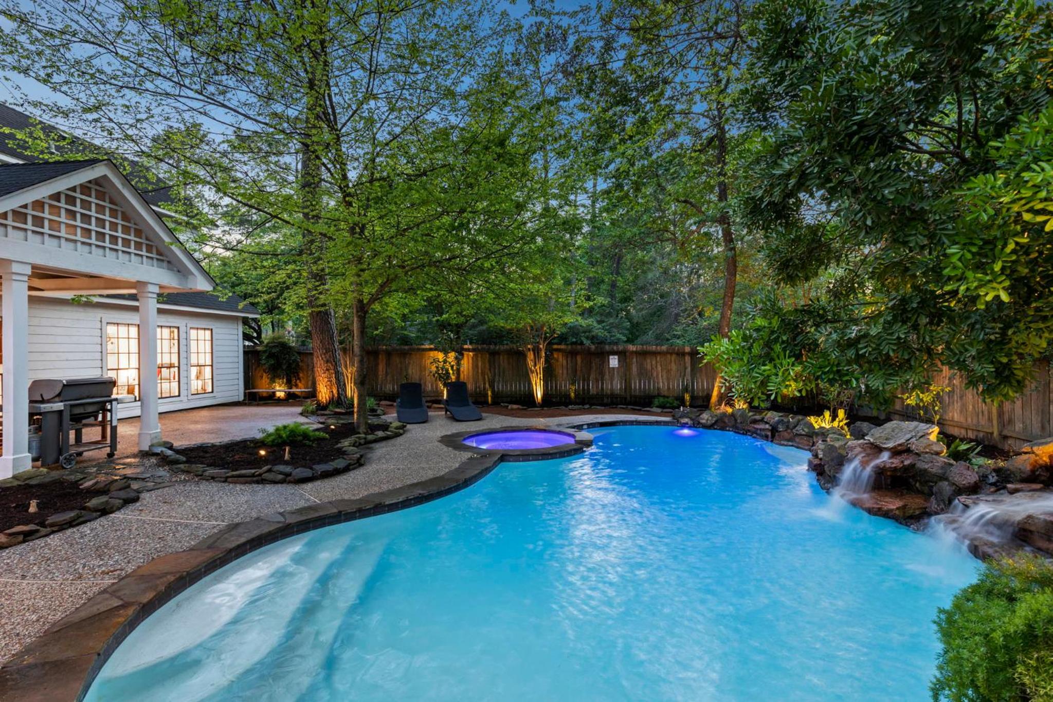 Unique Mid century modern in The Woodlands