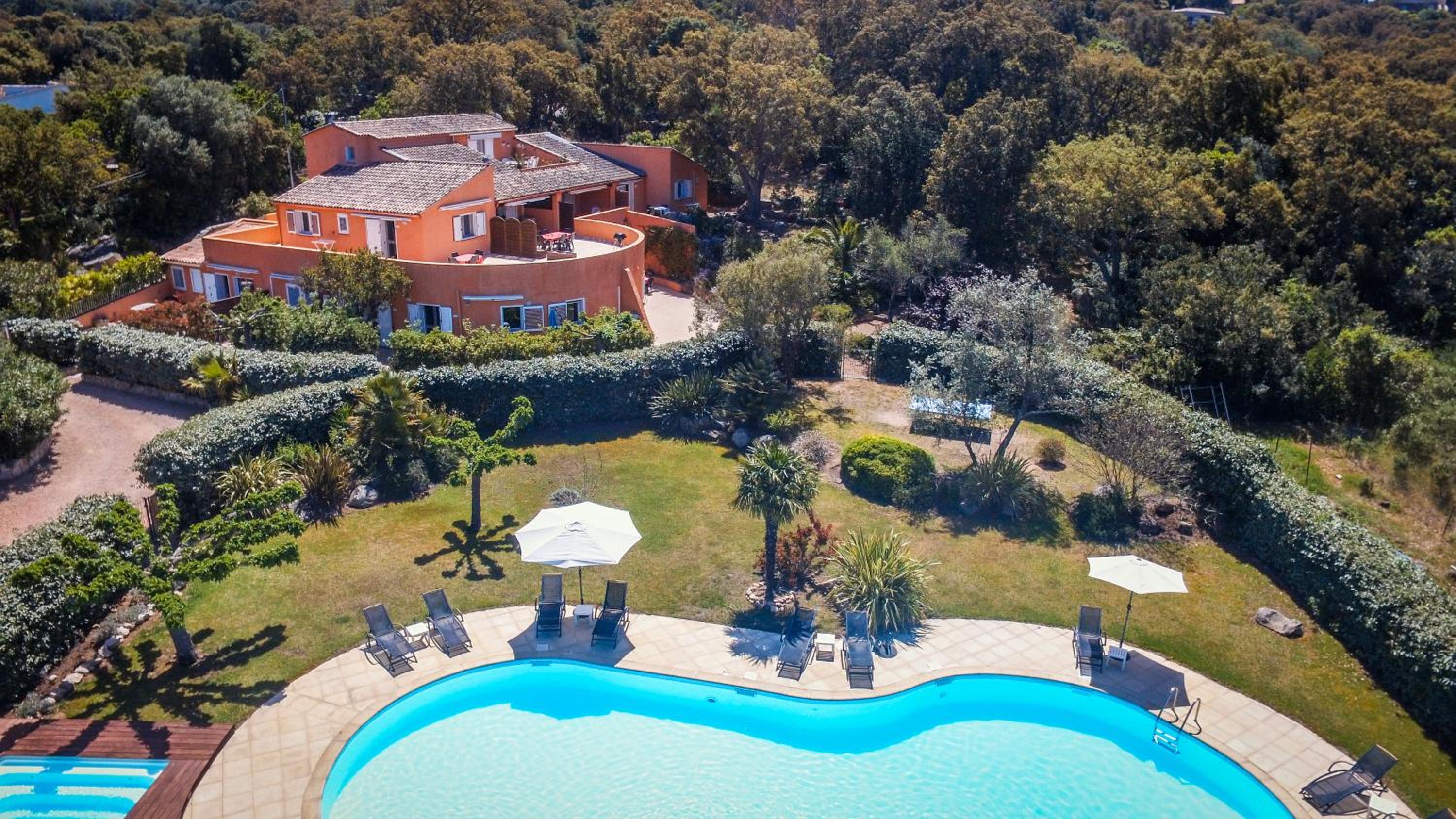 Residence Les Jardins de Sainte-Lucie "Piscine chauffée" view 4