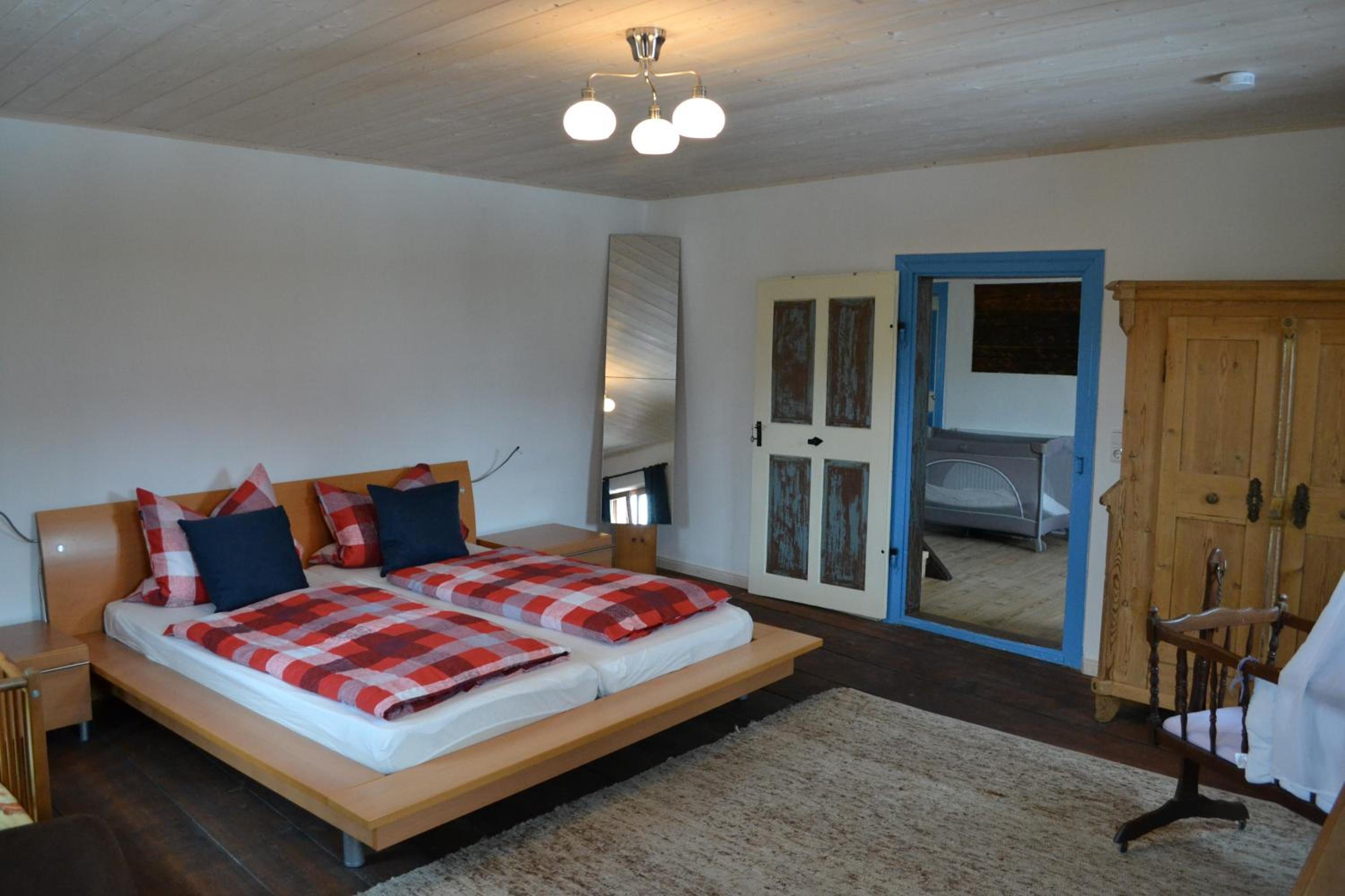 Ferienhaus Ederhof - Idyllischer Vierseithof, kinder- und hundefreundlich, Referenzen auf FeWo-direkt nachlesbar