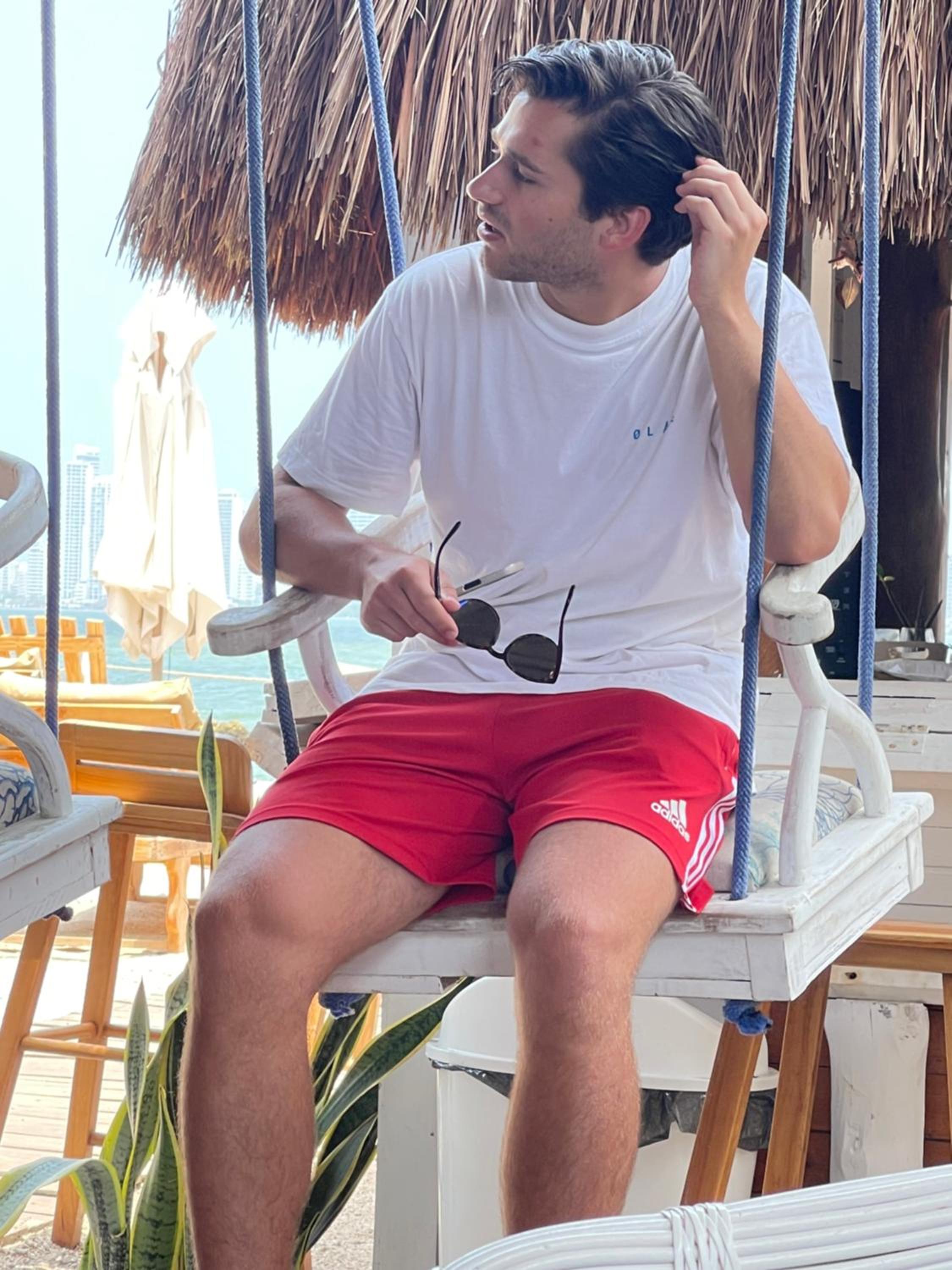 Mira Mira Beach