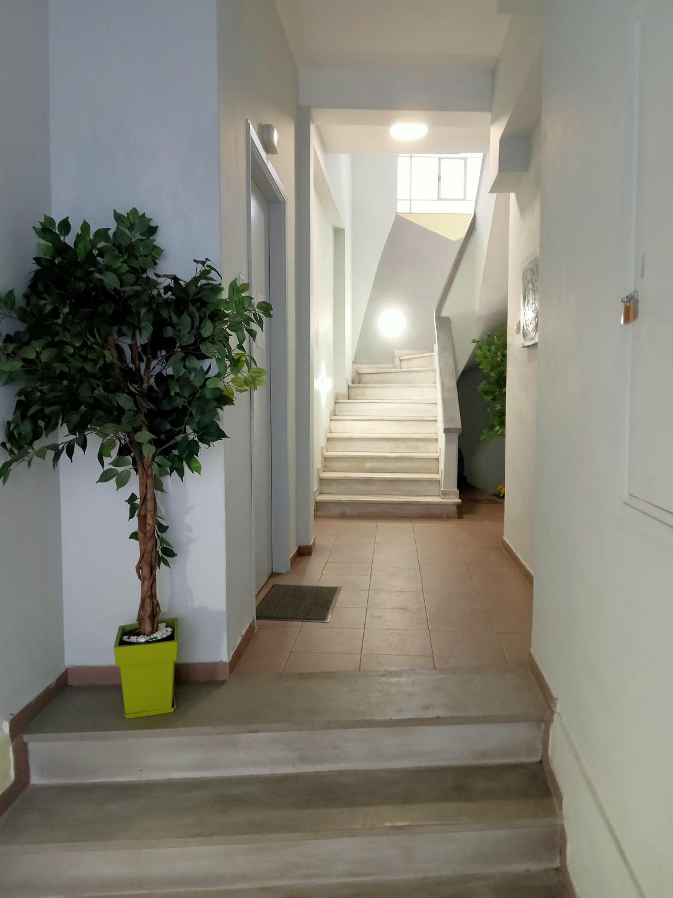 Koukaki-close to Acropolis(Stone apartment)