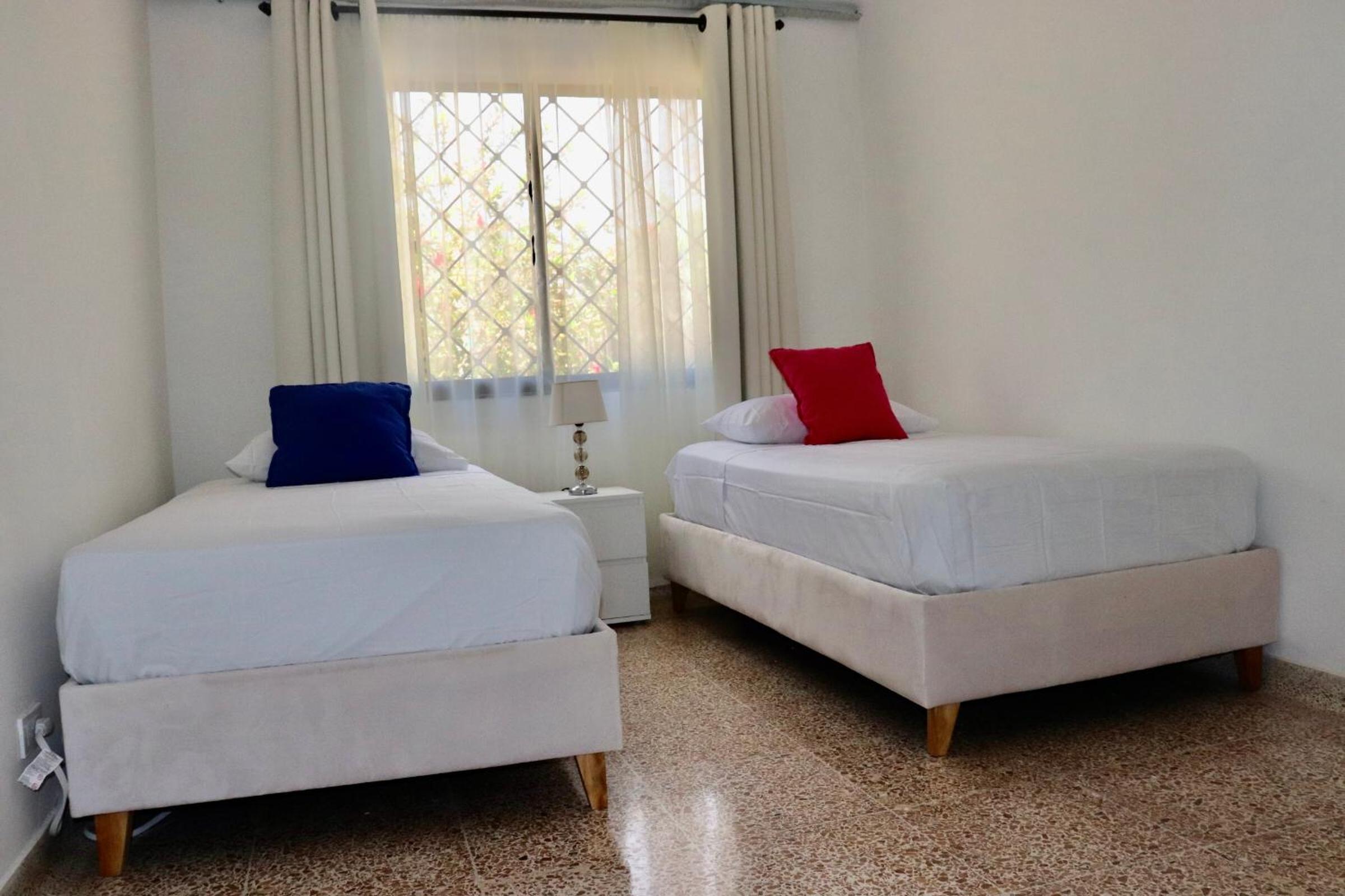Hermosa casa ideal para grupos y familias con patio amplio cerca al Malecón