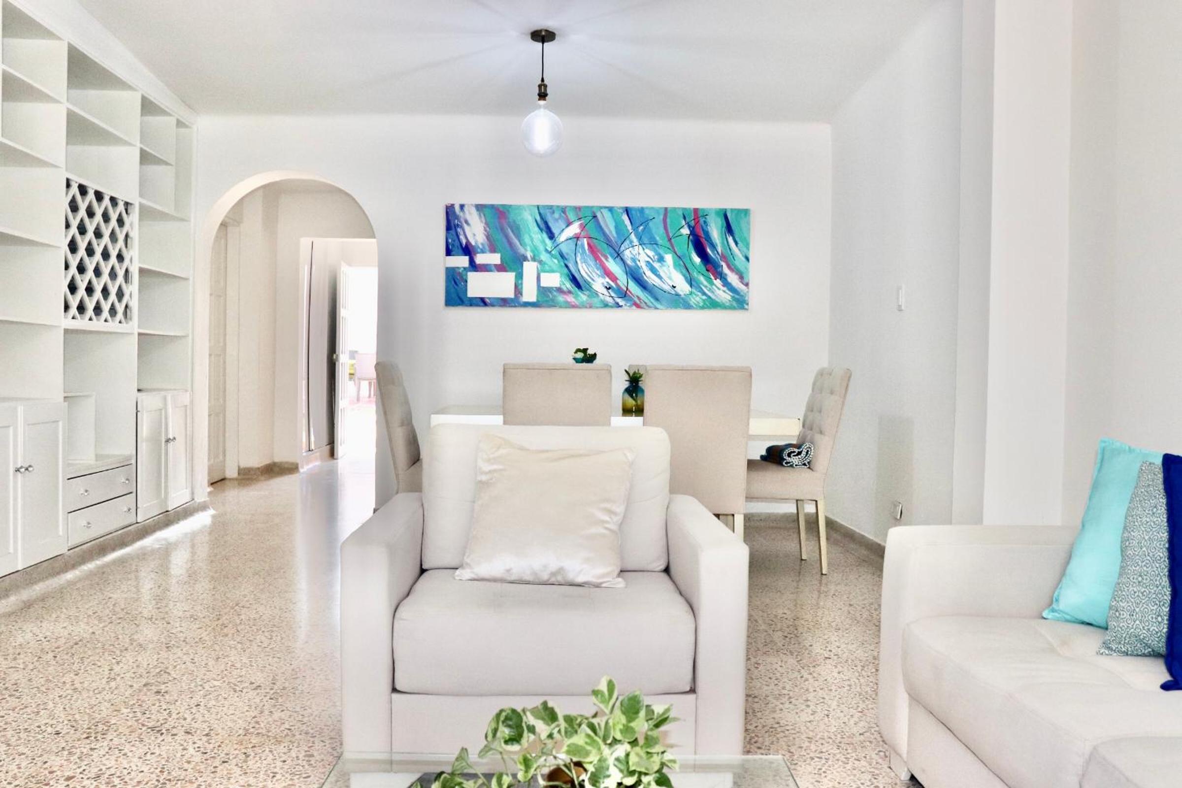 Hermosa casa ideal para grupos y familias con patio amplio cerca al Malecón