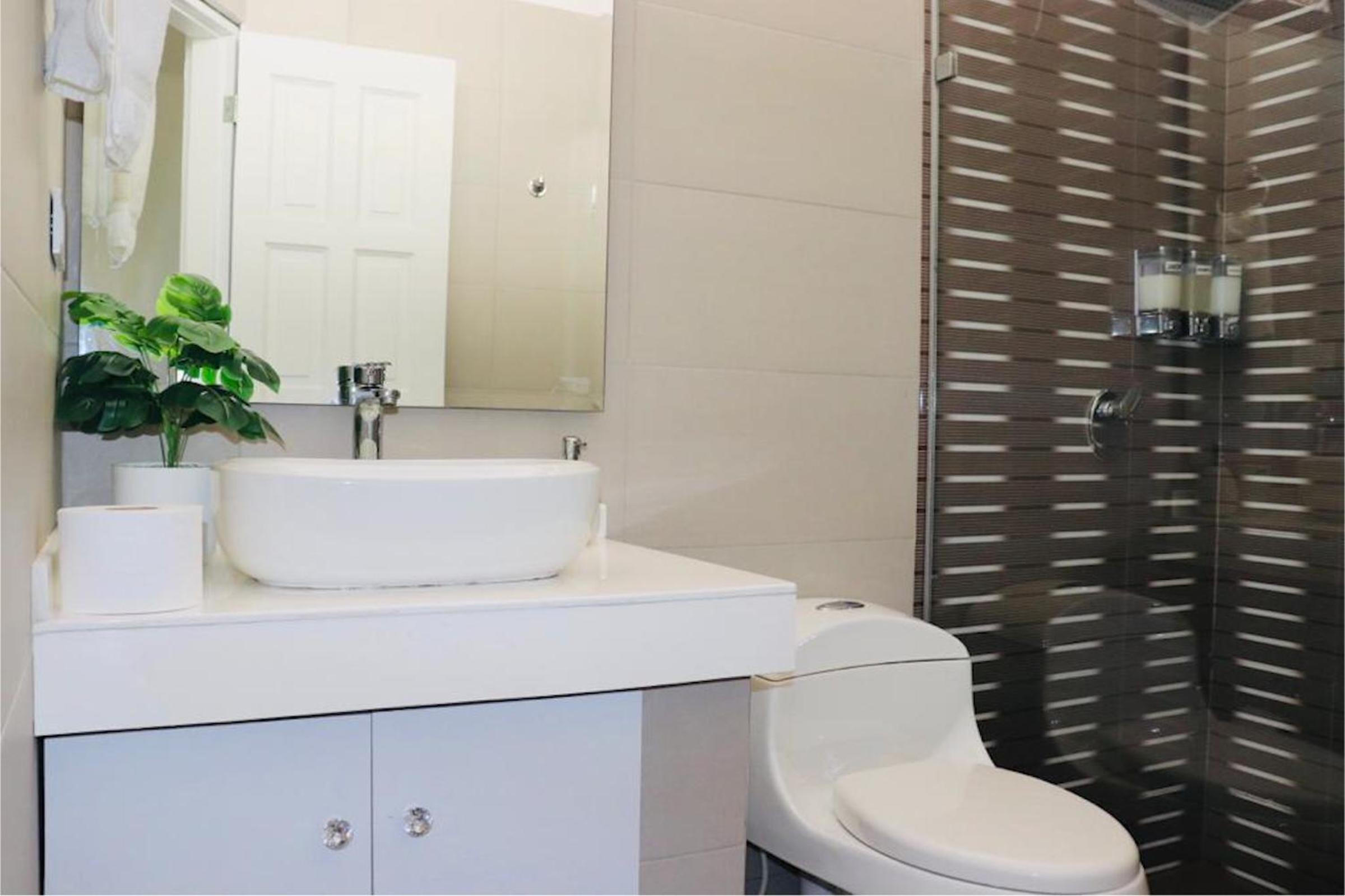 Hermosa casa ideal para grupos y familias con patio amplio cerca al Malecón