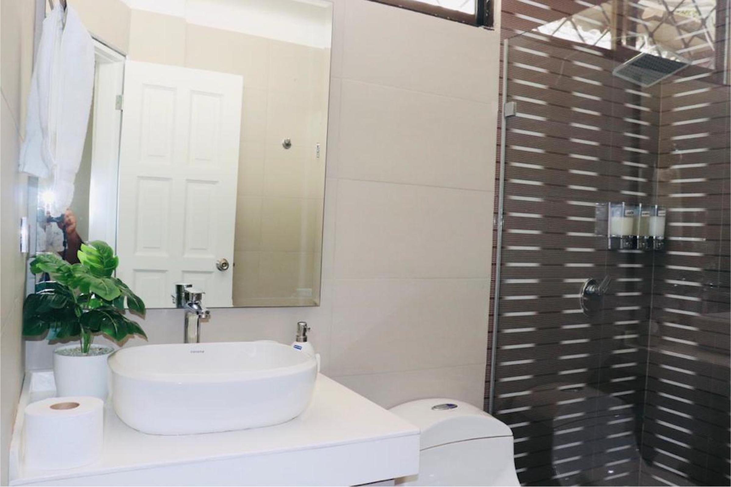Hermosa casa ideal para grupos y familias con patio amplio cerca al Malecón