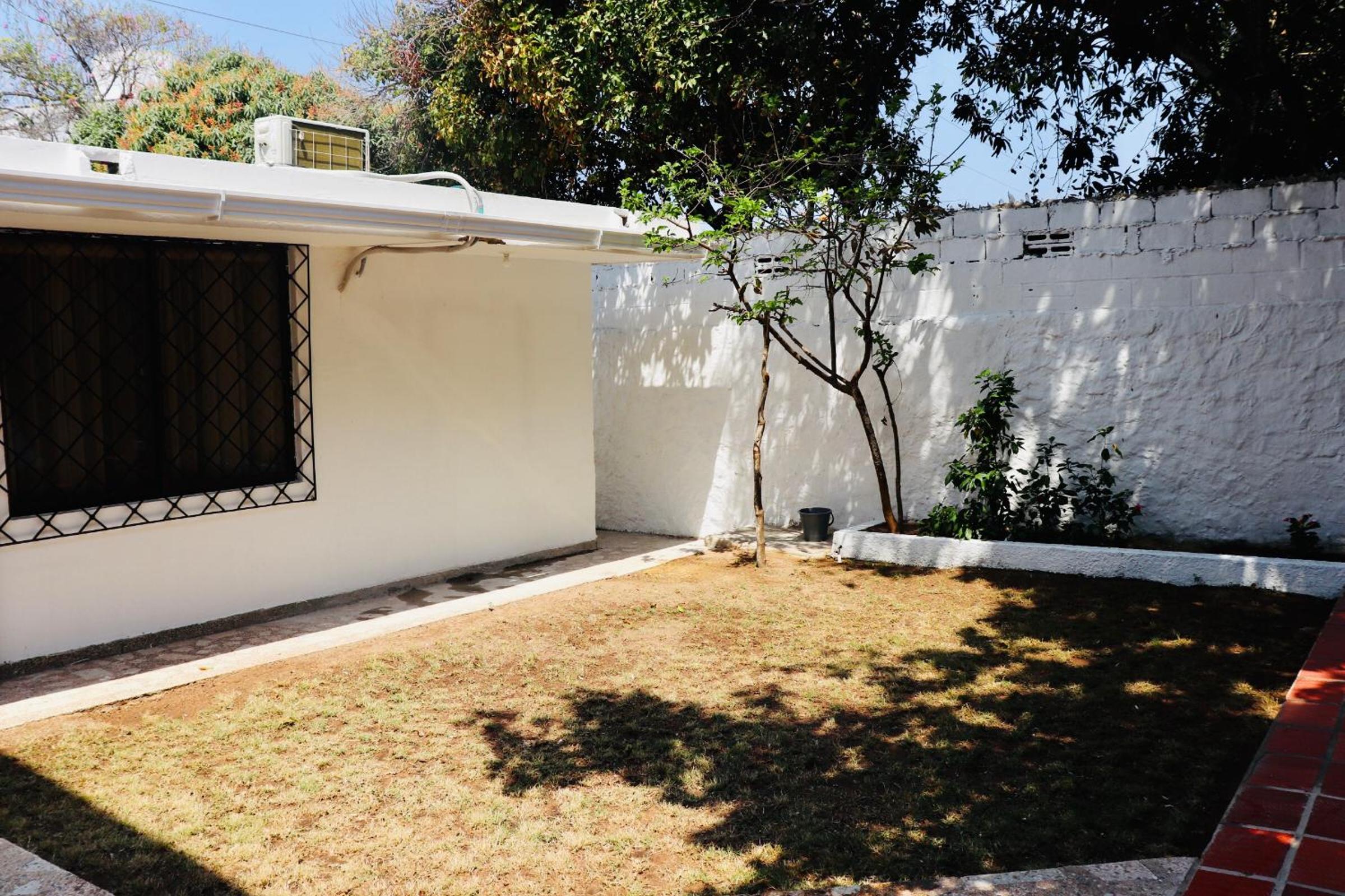Hermosa casa ideal para grupos y familias con patio amplio cerca al Malecón