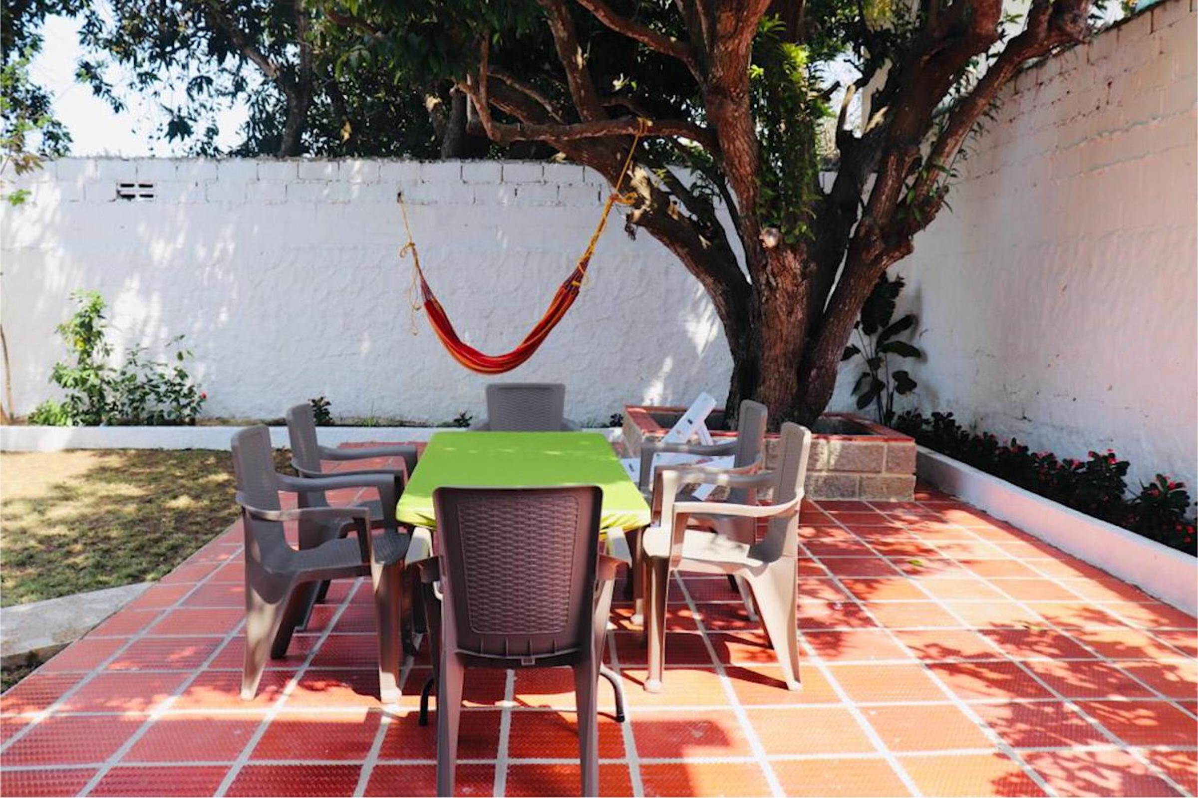 Hermosa casa ideal para grupos y familias con patio amplio cerca al Malecón