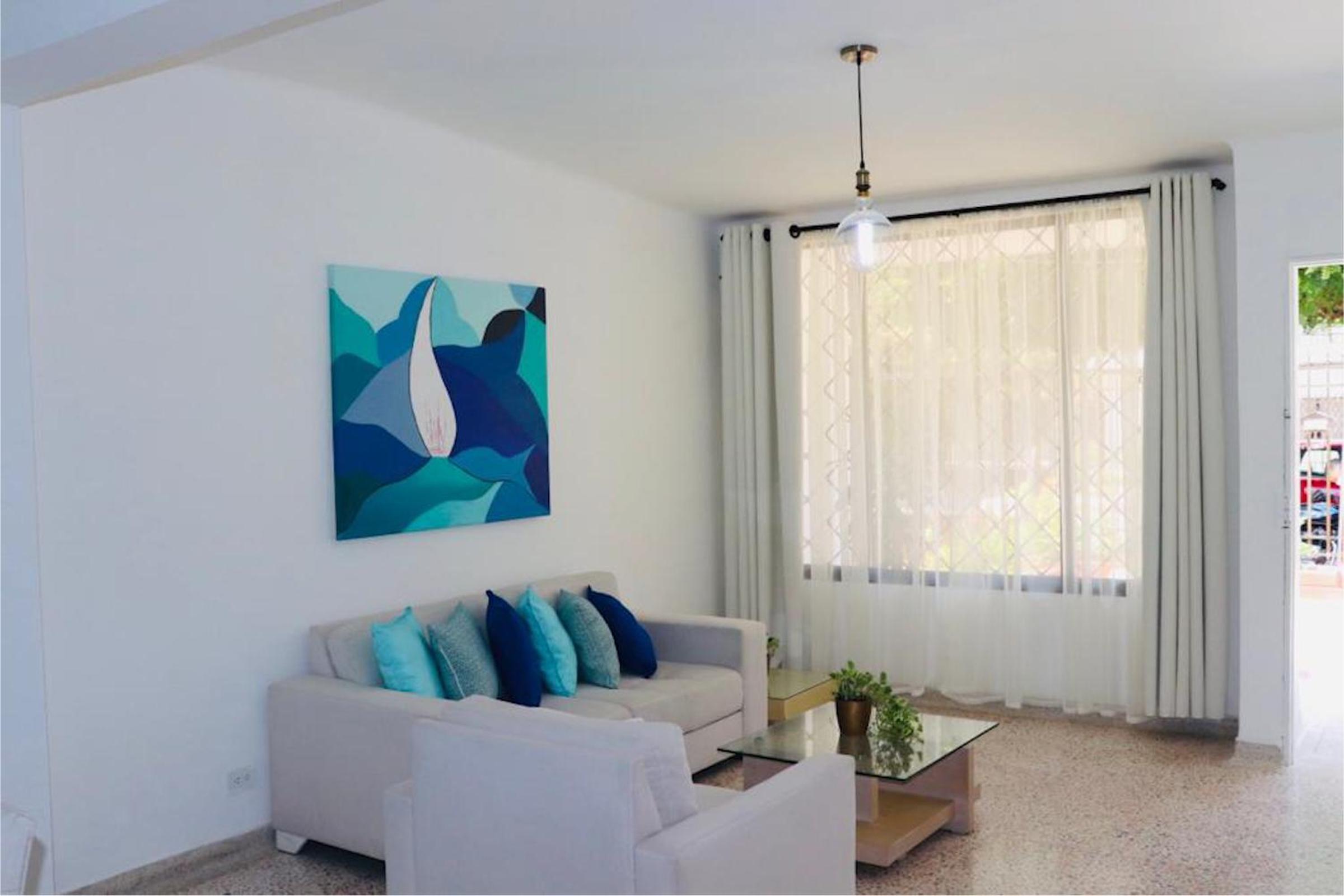 Hermosa casa ideal para grupos y familias con patio amplio cerca al Malecón