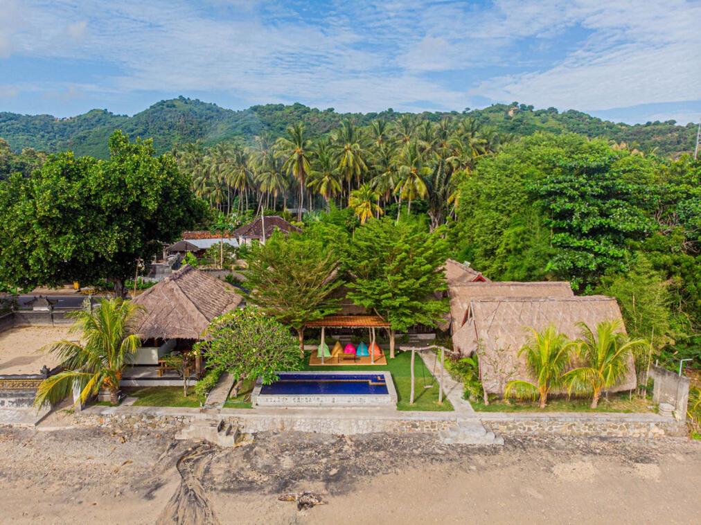 Krisna Bungalows and Restaurant