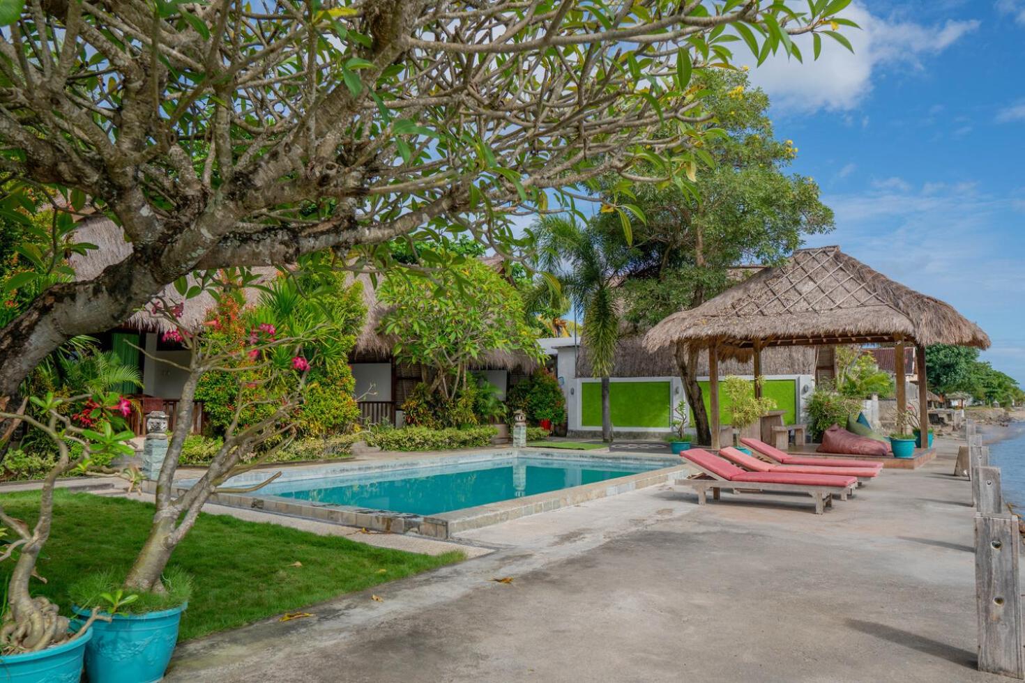 Krisna Bungalows and Restaurant