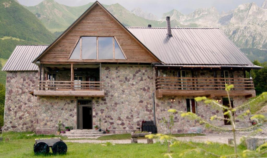 Hotel Kelmendi - Image 1