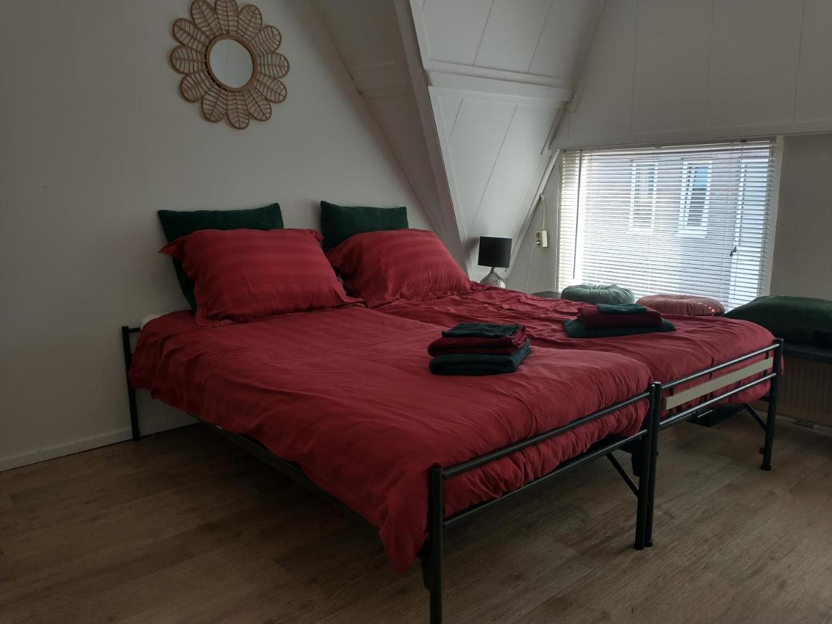 Hotel Voorstraat-zicht Boven