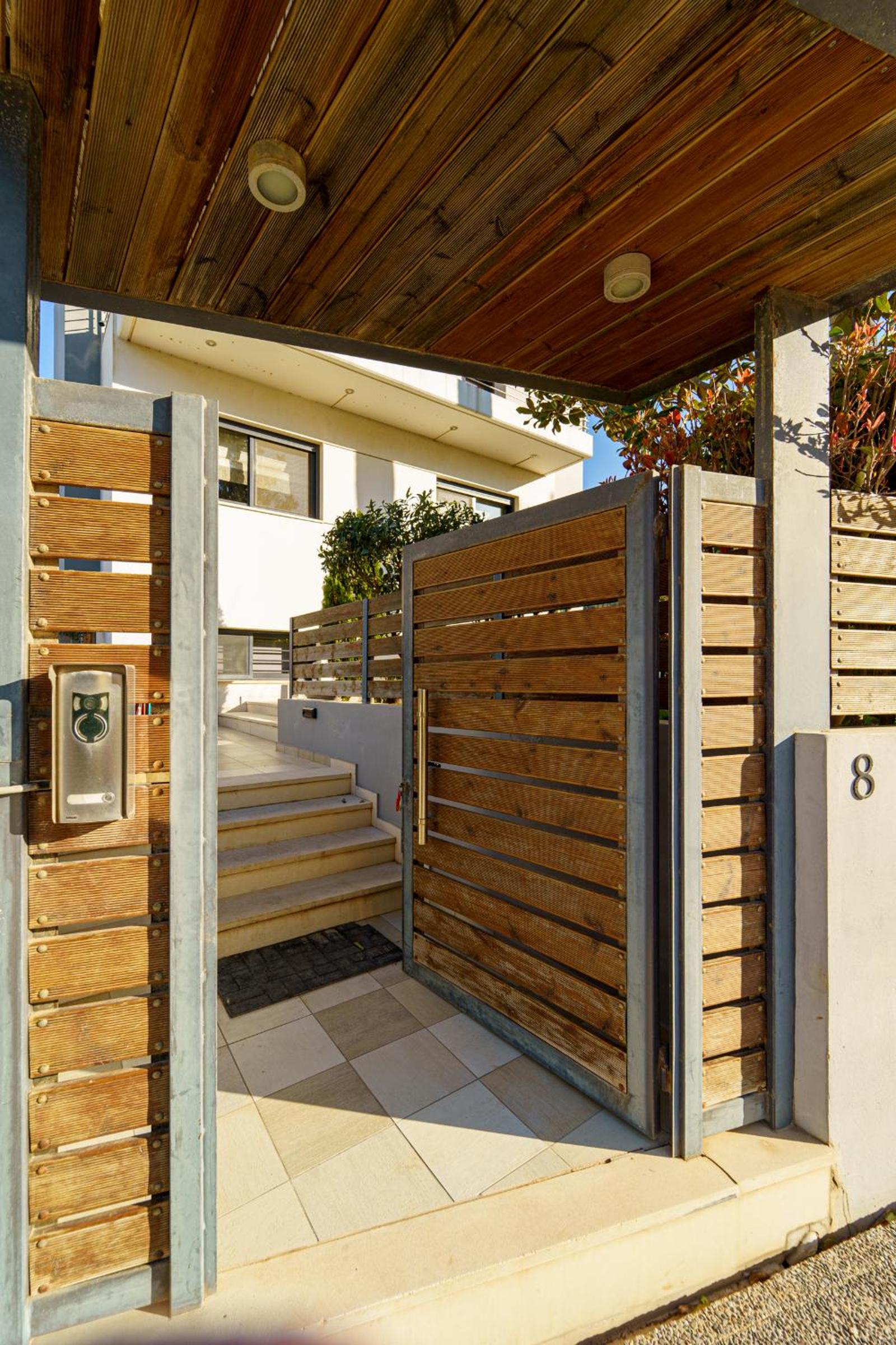 Hotel Villa The Palm, Beach & Airport closeby - POOL - Image 1